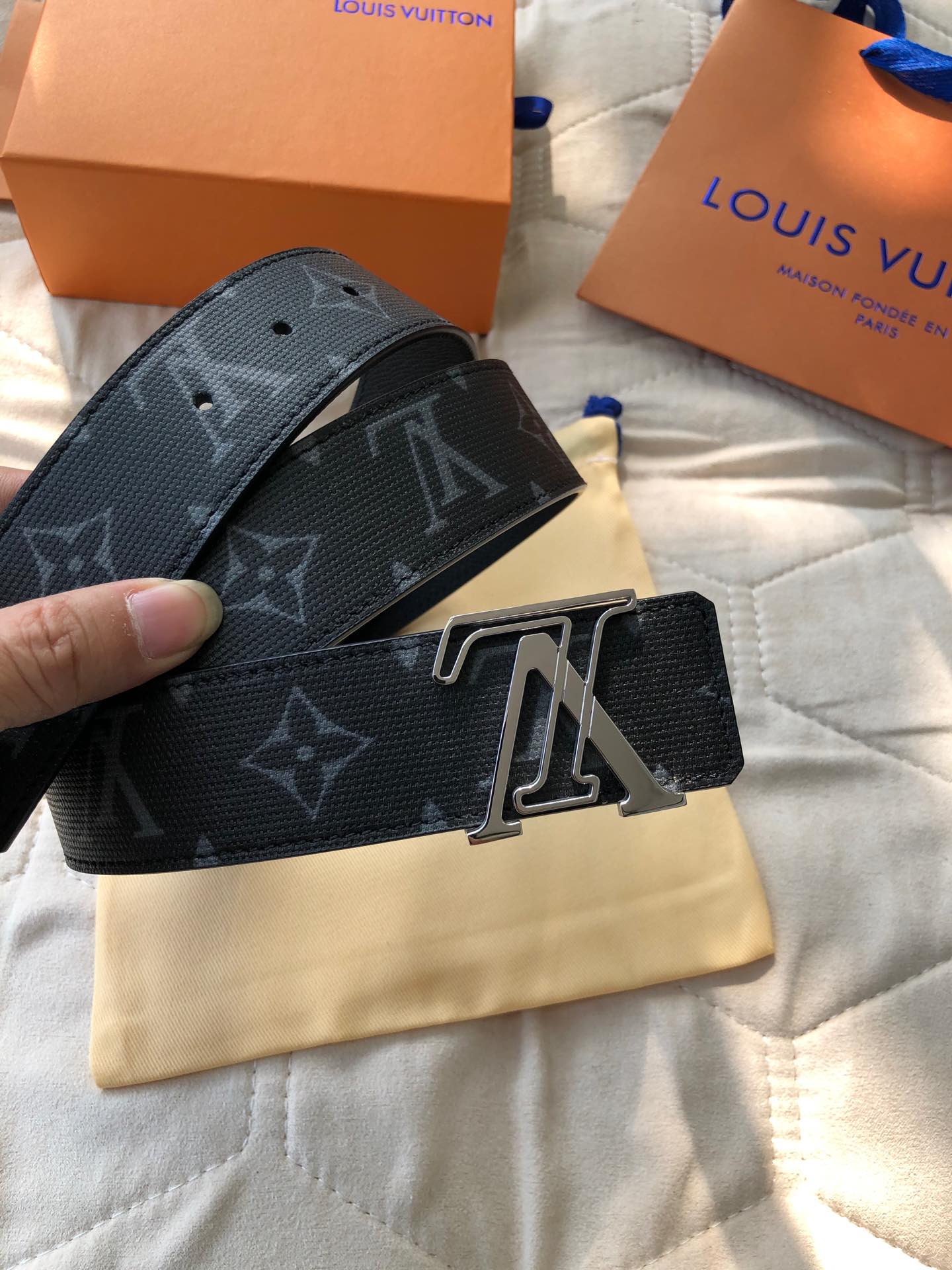 L*ouis V*uitton Belts Top Quality 40MM
