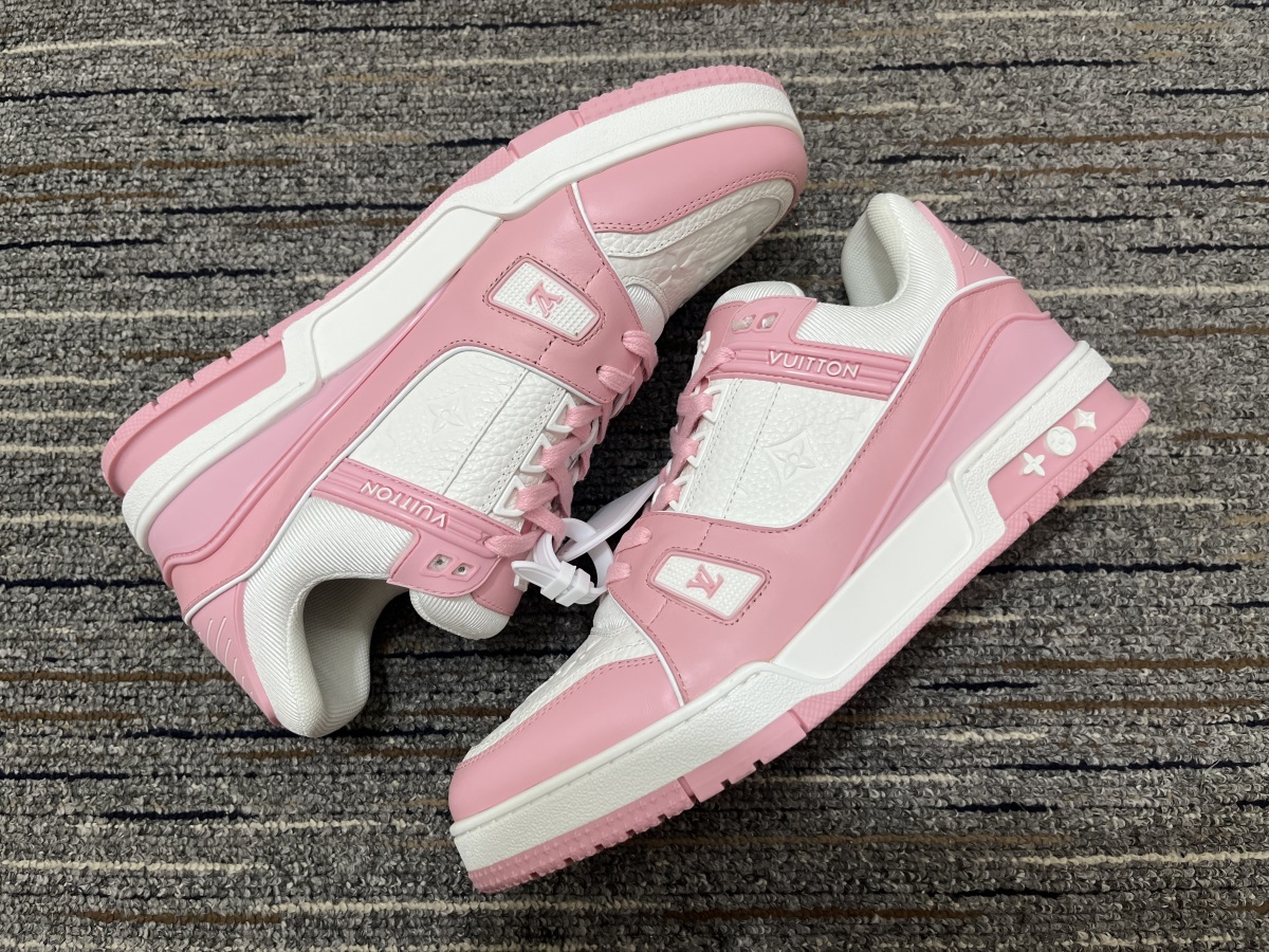 Women L*ouis V*uitton Top Sneakers