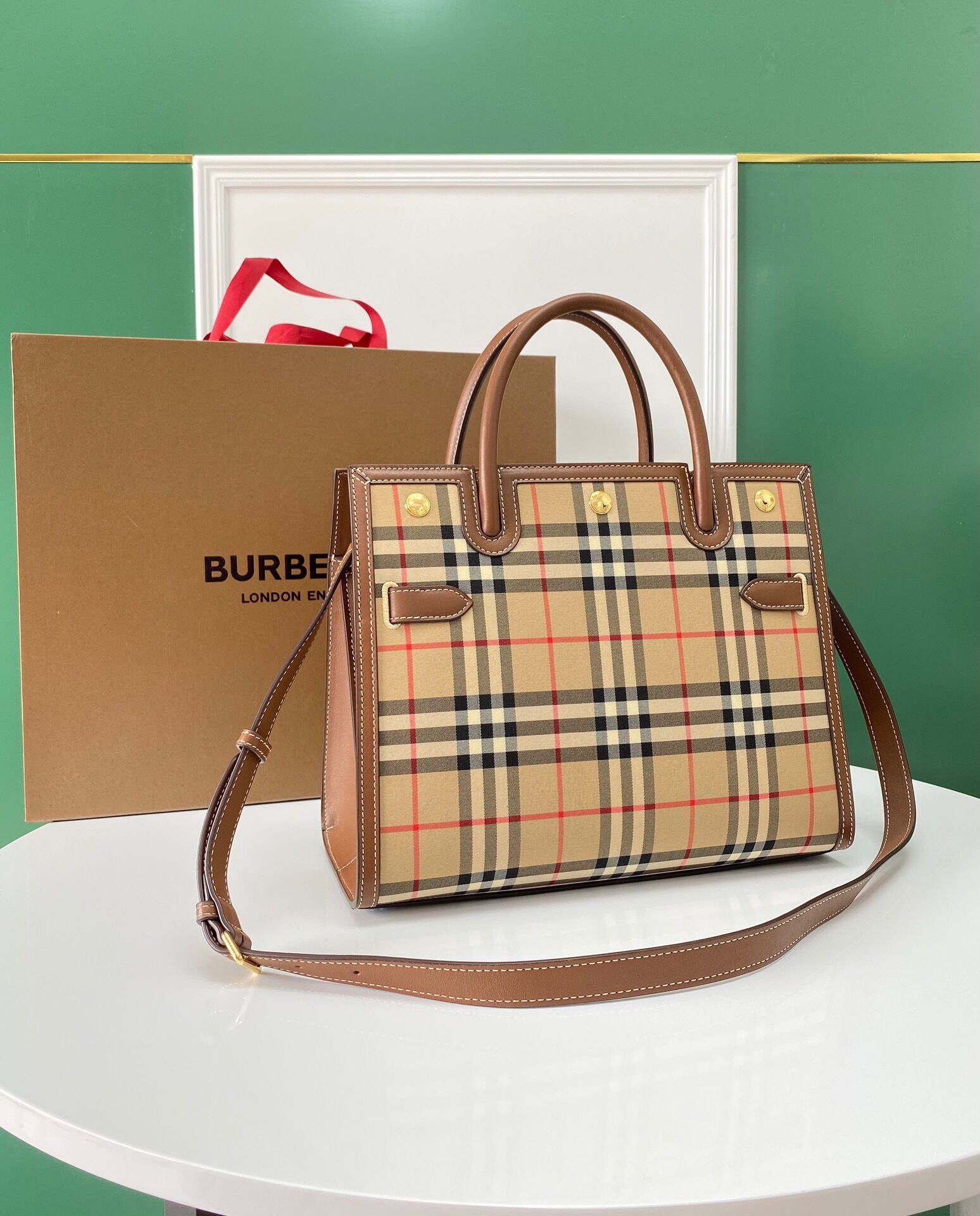 Lady B*urberry 6641 8871 title Vintage handbag Top Quality