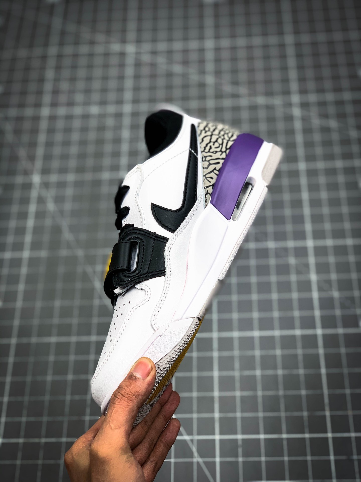 Air Jordan Legacy 312