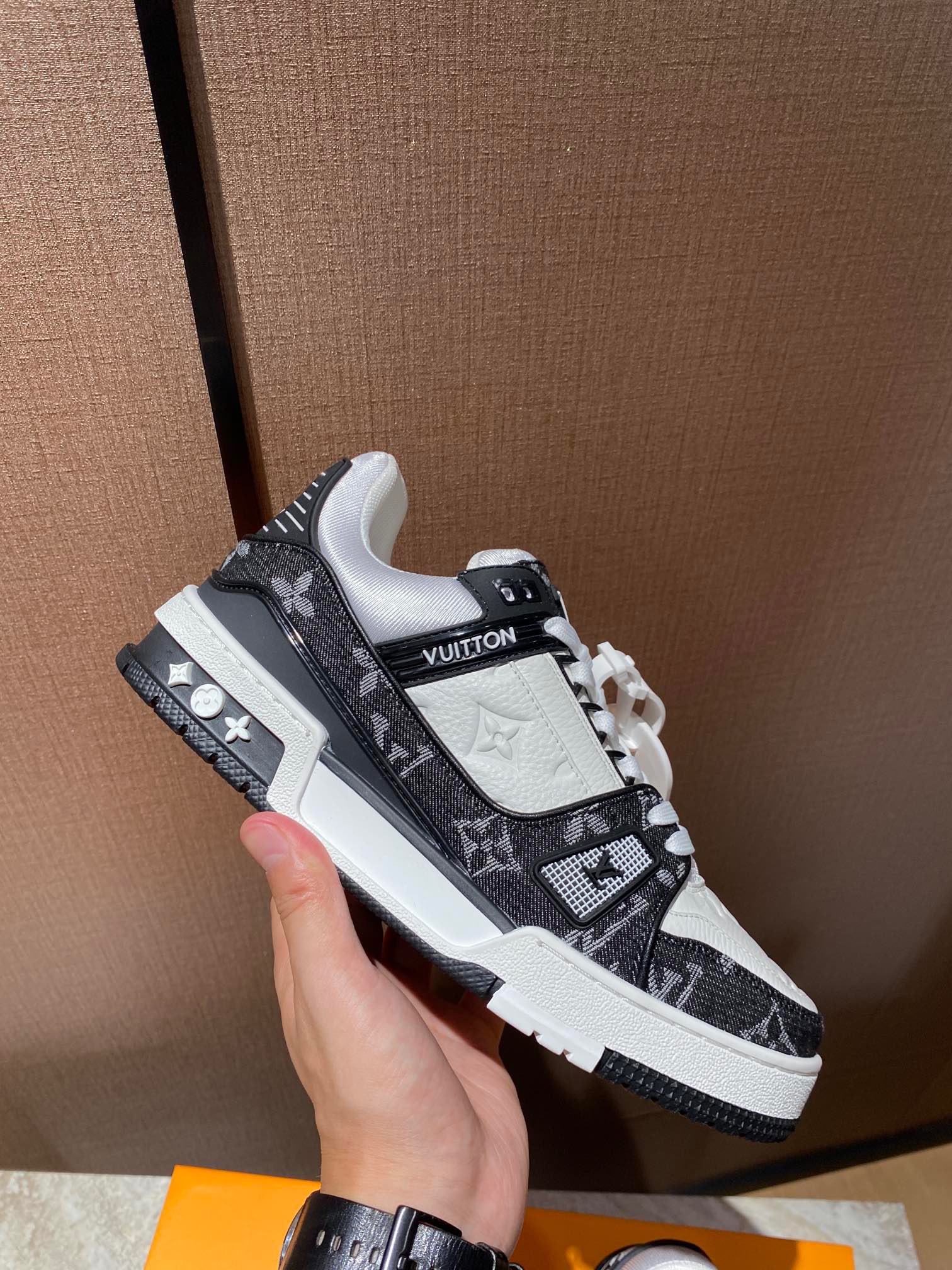 Men Women L*ouis V*uitton trainer Top Sneaker