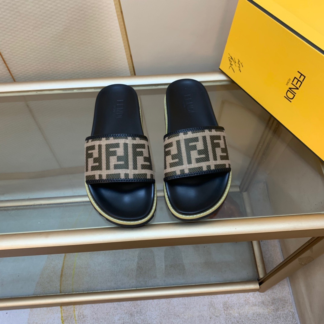 Men F*endi Top Slippers