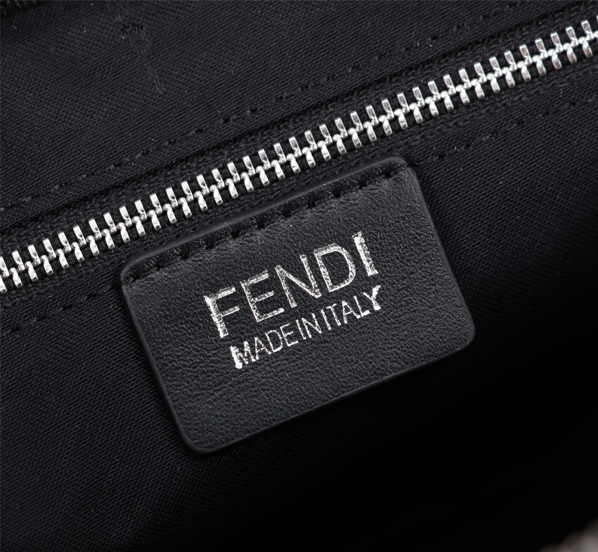 F*endi Bag Top Quality 23*16*5CM