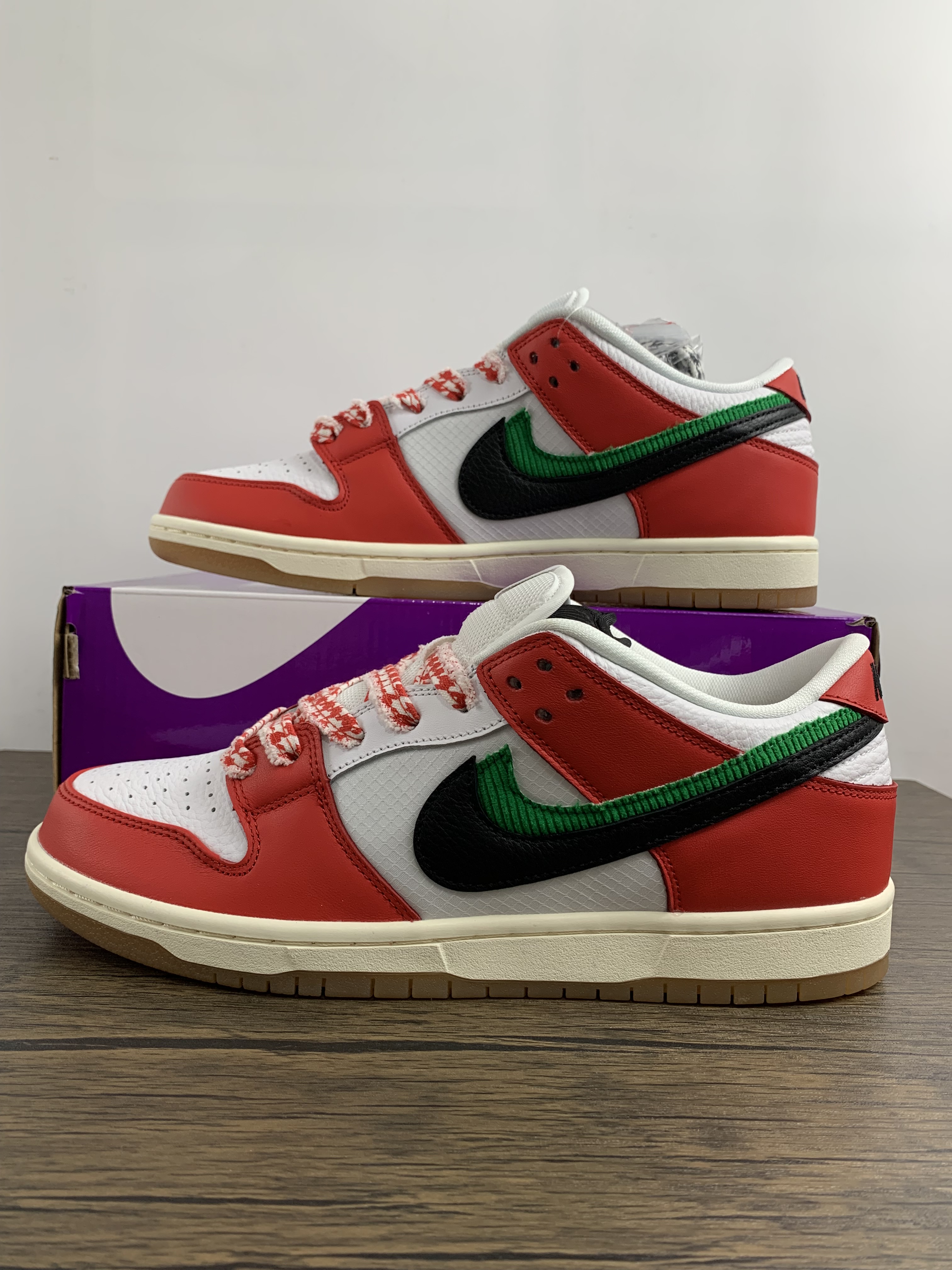 from Nike SB Dunk Low +f*rame skate