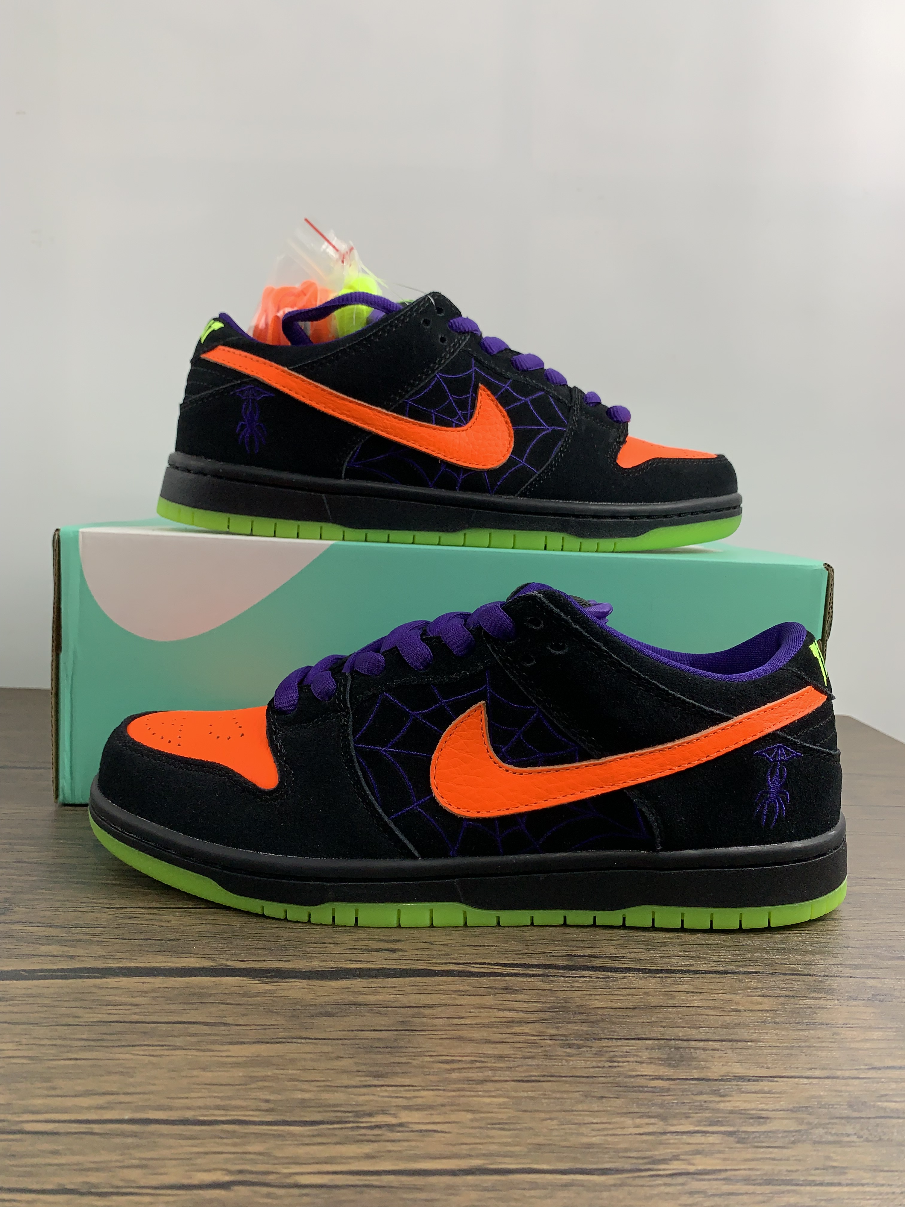 from Nike SB Dunk Low “Night of Mischief” BQ6817-006