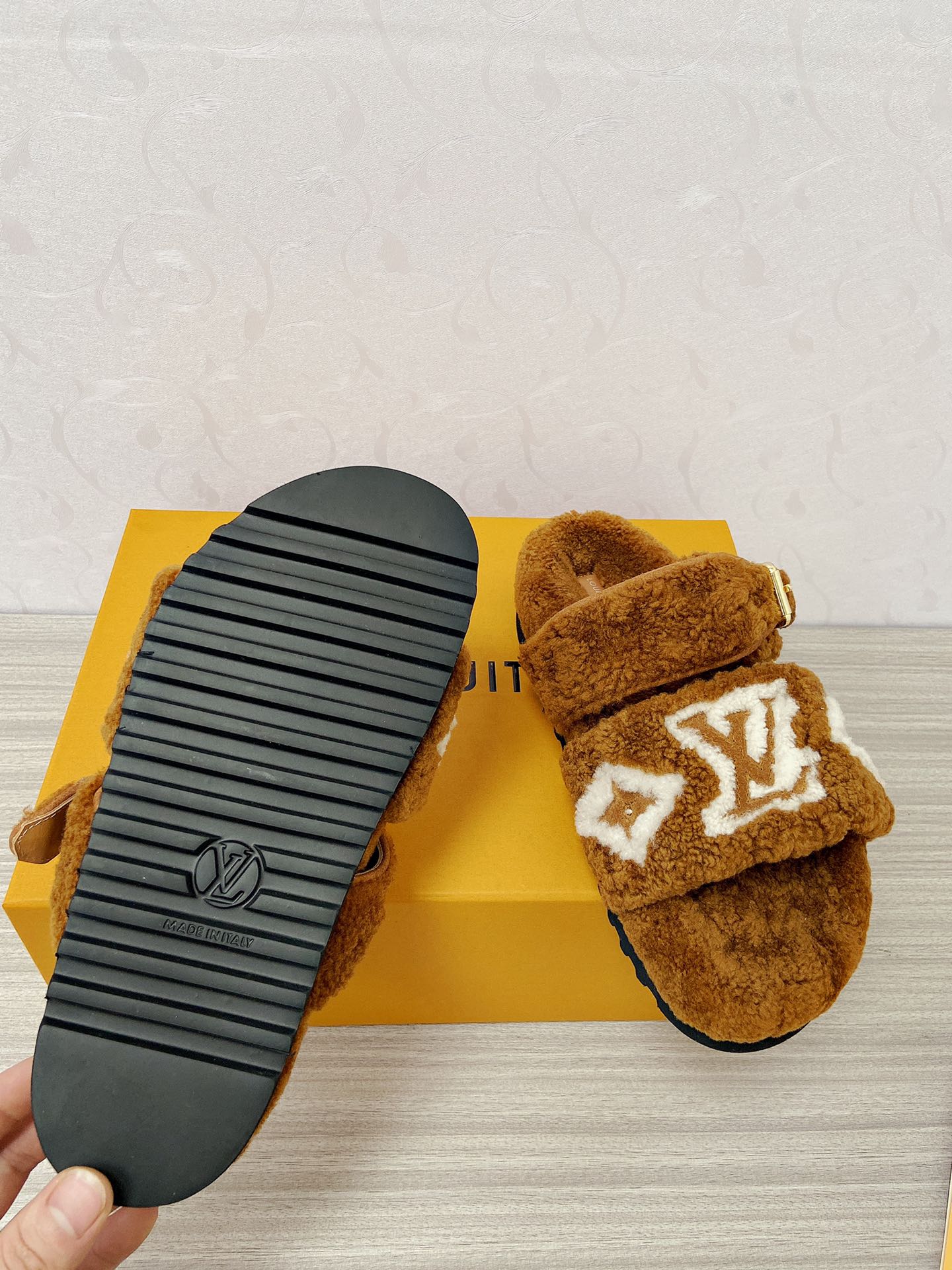 Women L*ouis V*uitton Top Sandals