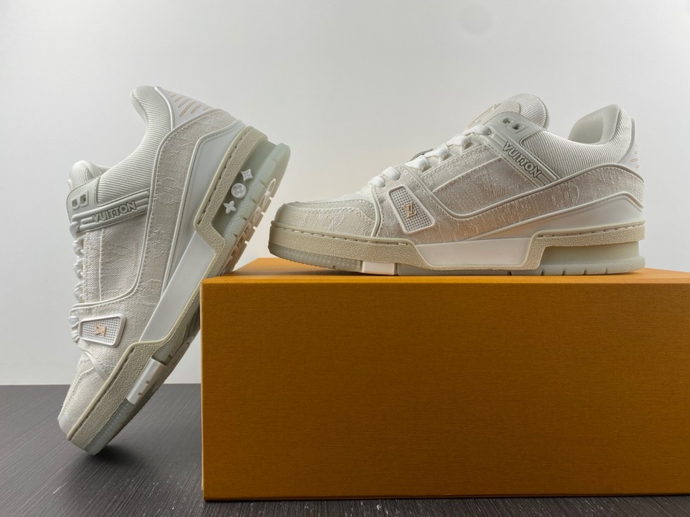 Men L*ouis V*uitton Top Sneakers