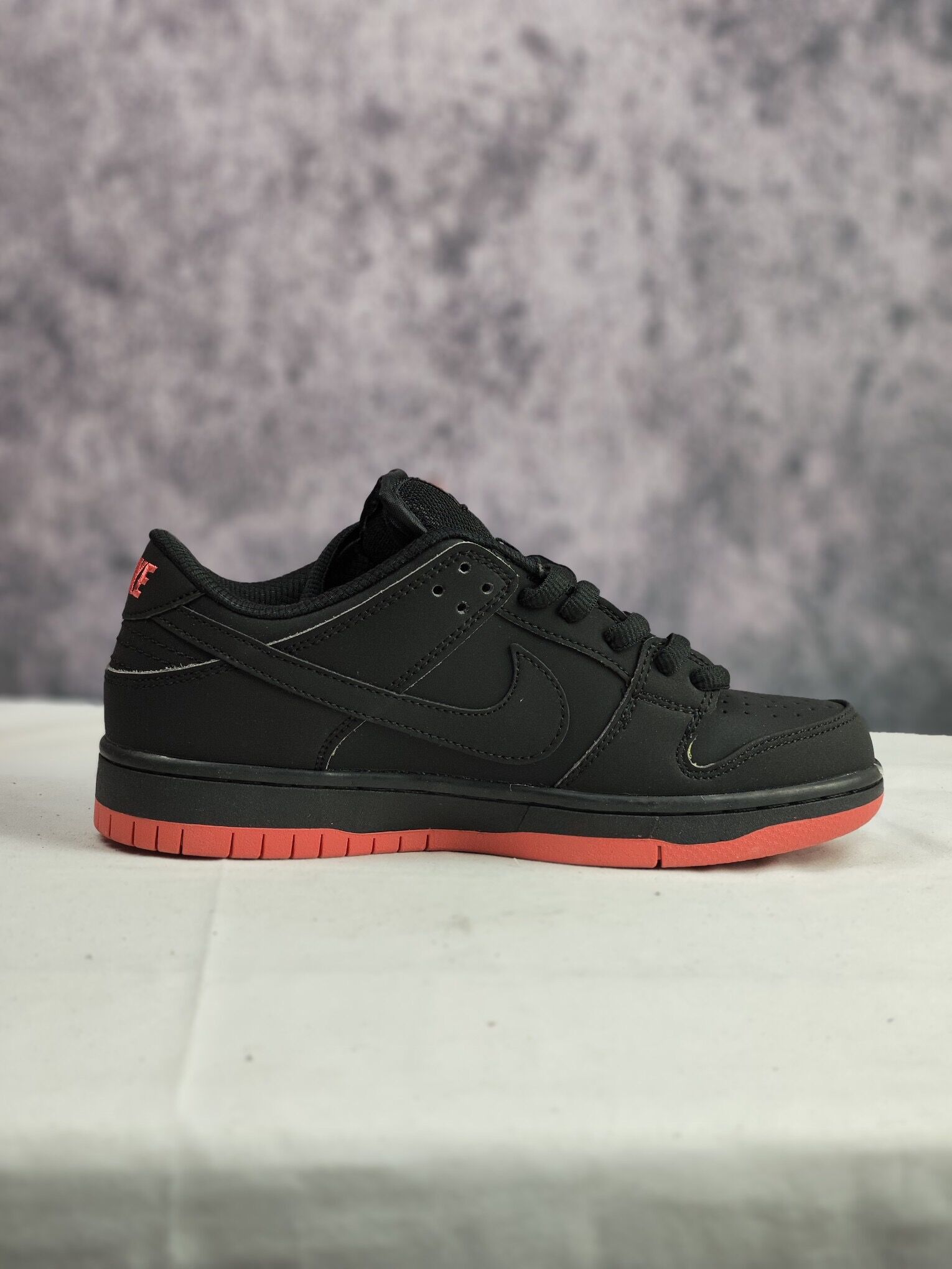 from Nike SB DUNK LOW men women sneaker
