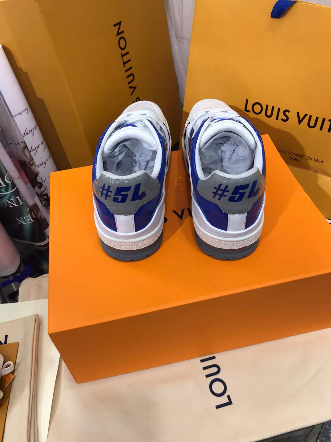 Men Women L*ouis V*uitton Sneakers Maikesneakers