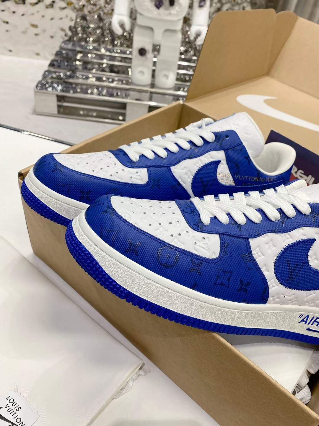 from Men Women L*ouis V*uitton x NIKE Air force1 22ss Sneakers Maikesneakers