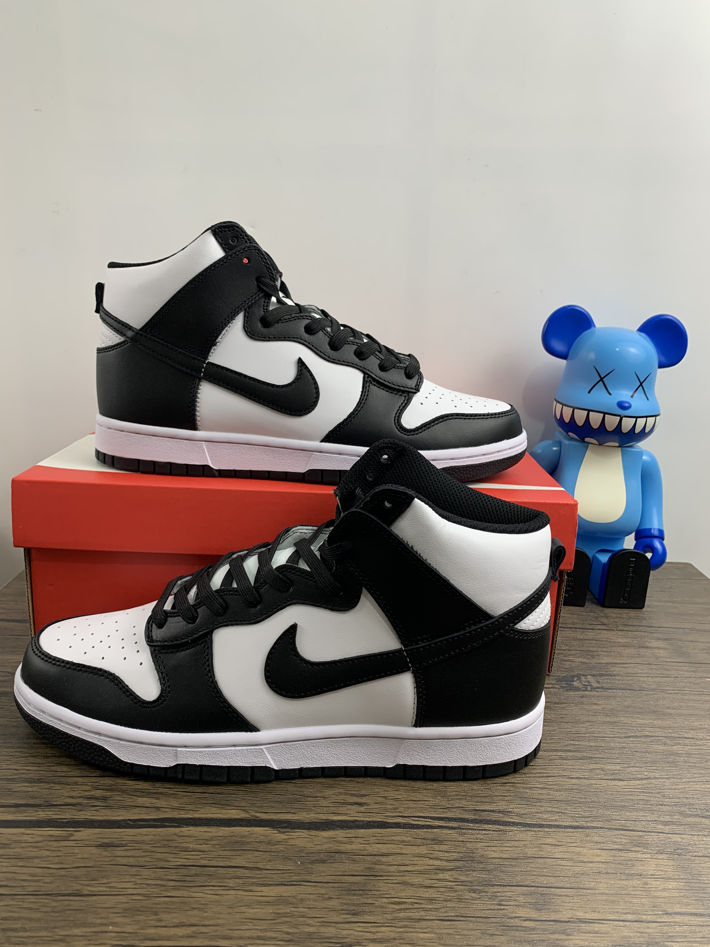 from Nike SB Dunk low pro High