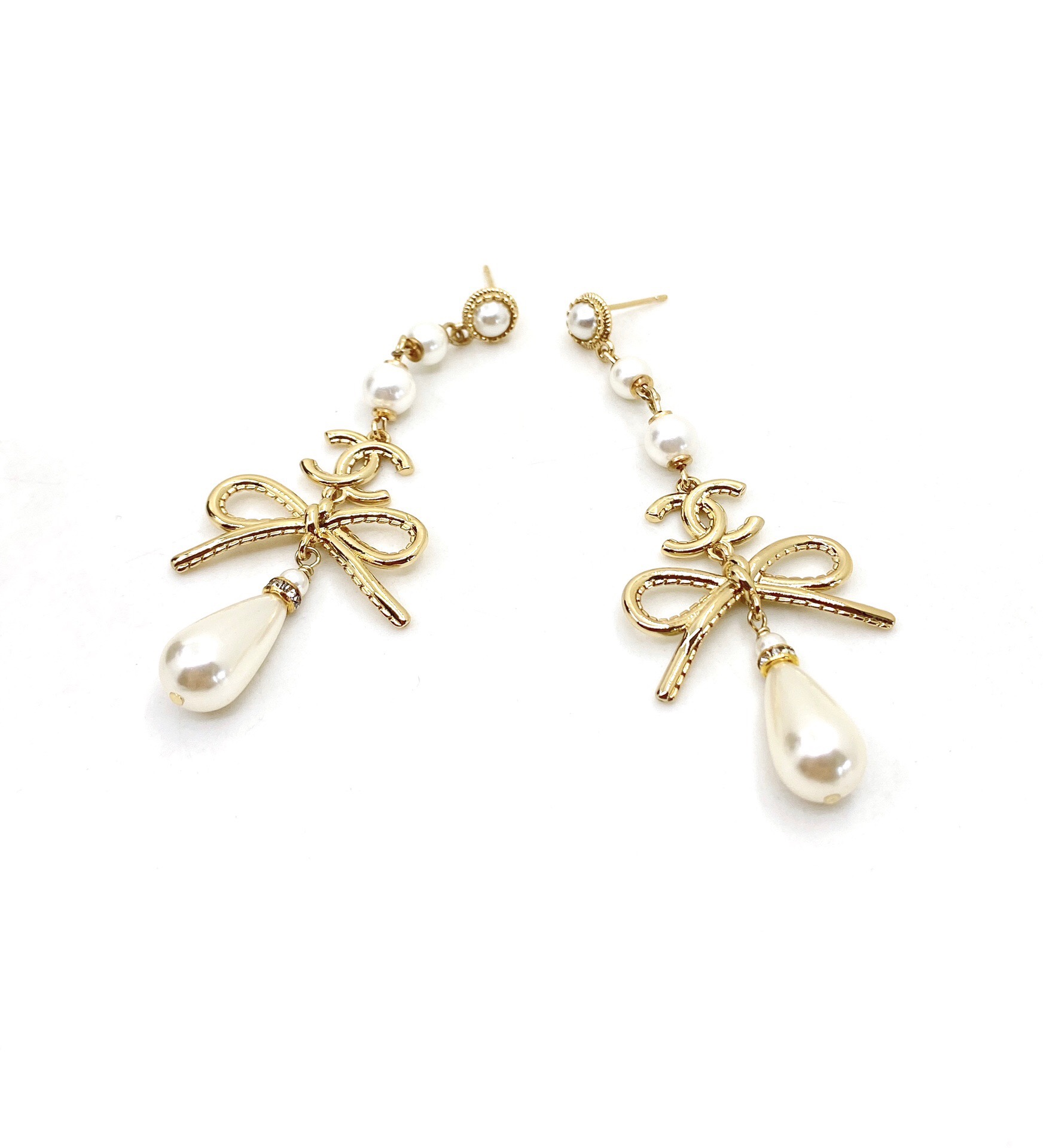 Women Earrings C*hanel