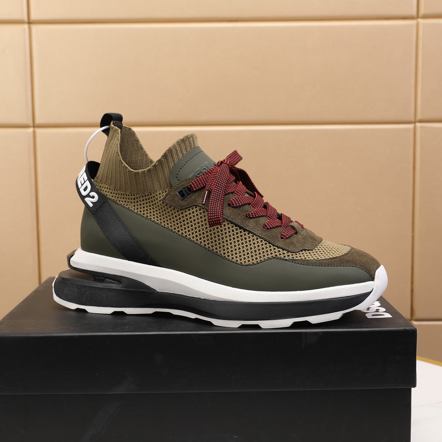 Men O*ff W*hite Top Sneakers