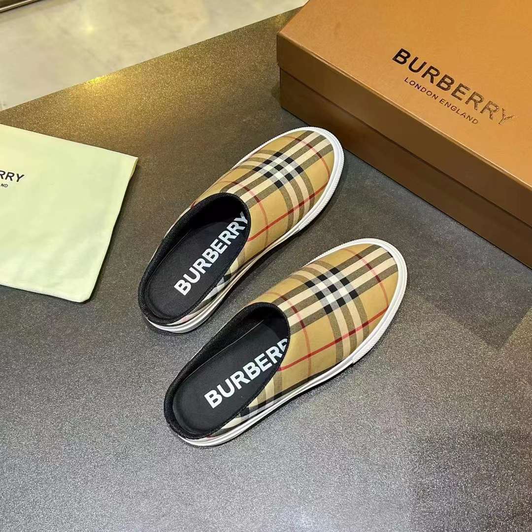 Men Women B*rberry Sneaker ()