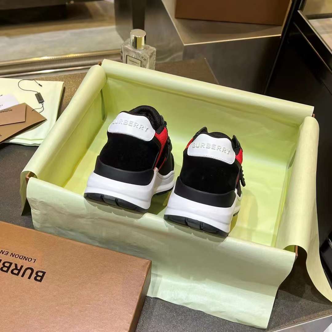 Men Women B*rberry Sneaker ()