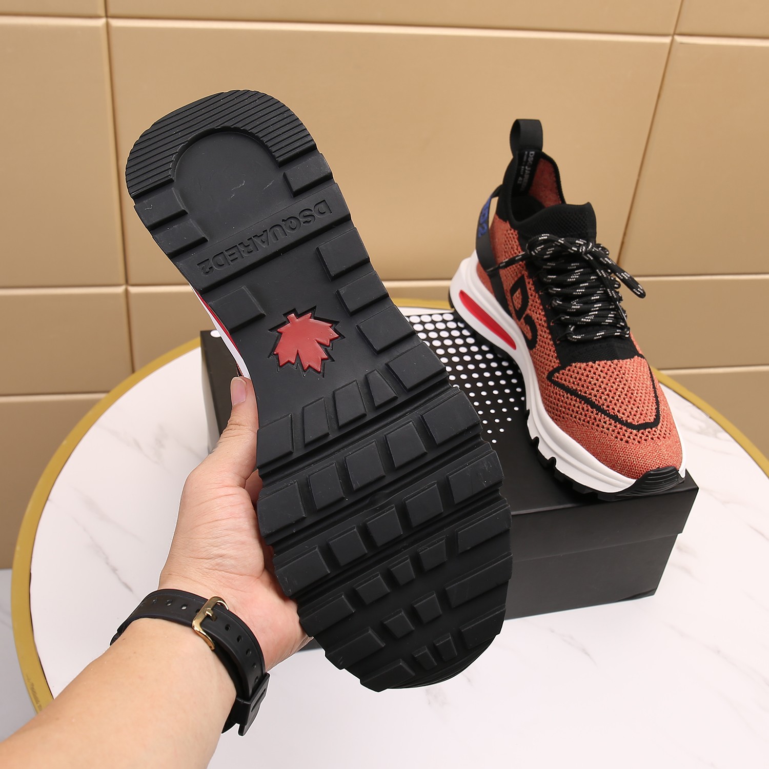 Men O*ff W*hite Top Sneakers