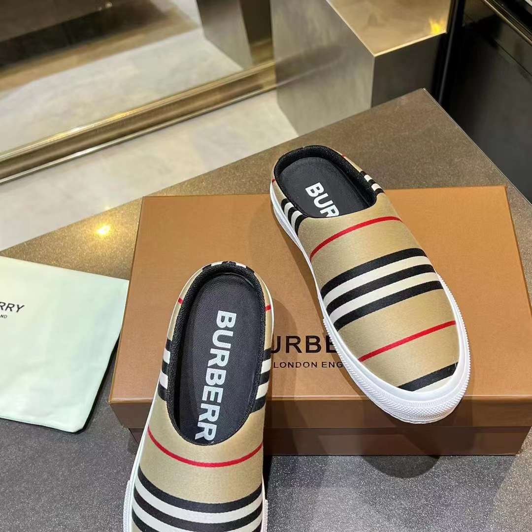 Men Women B*rberry Sneaker ()