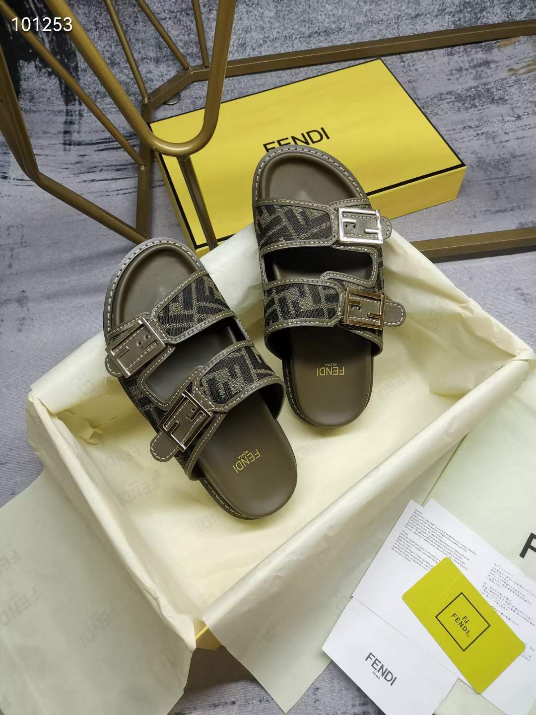 Women Men F*endi Top Sandals ( )