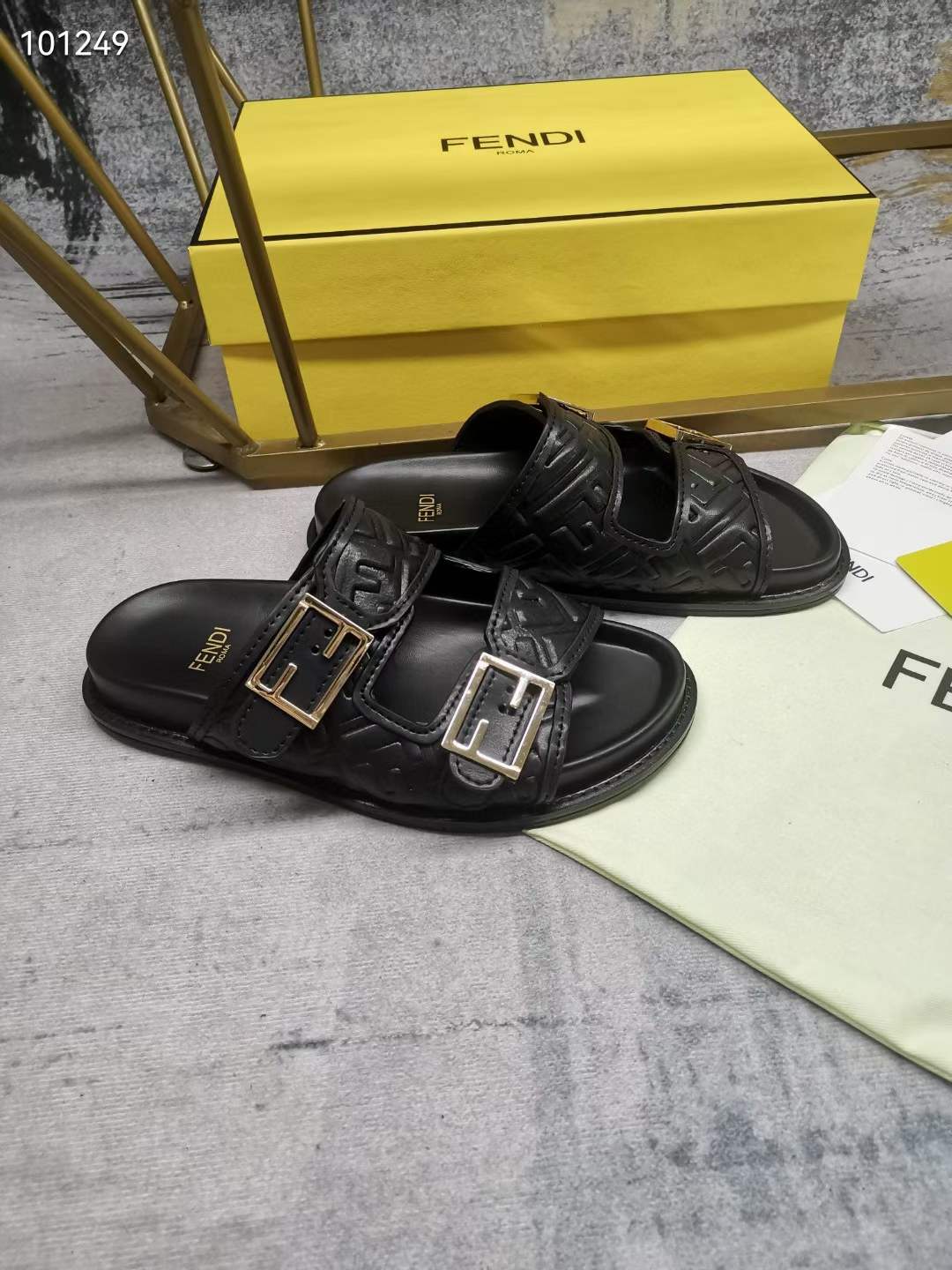 Women Men F*endi Top Sandals ( )