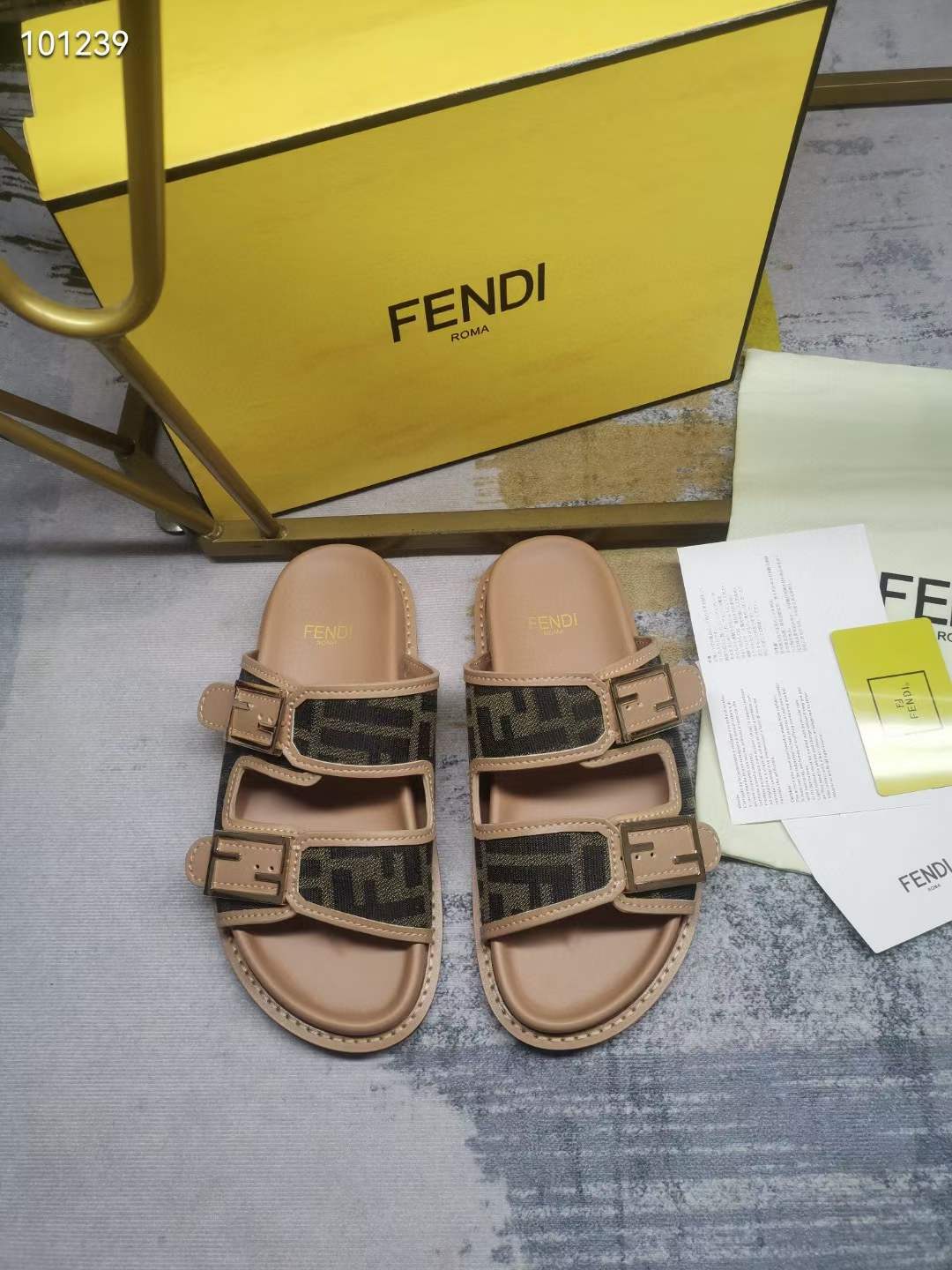 Women Men F*endi Top Sandals （ ）