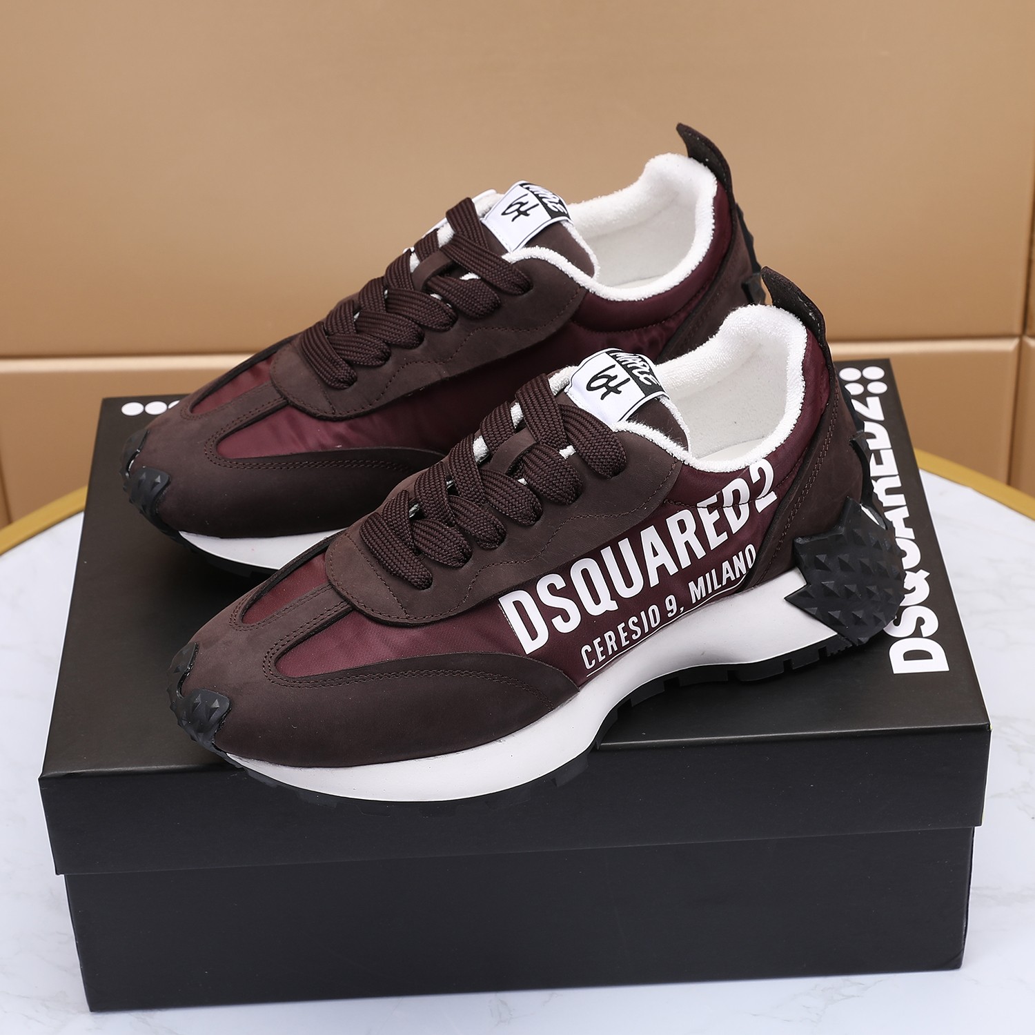 Men O*ff W*hite Top Sneakers