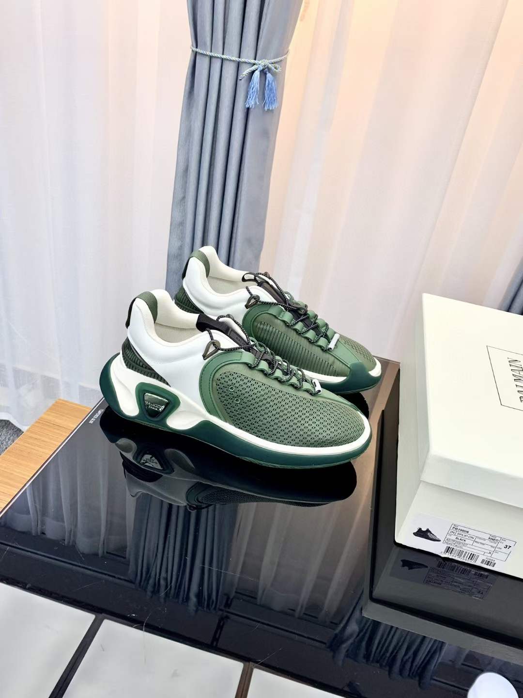 Men Women B*almain Top Sneakers