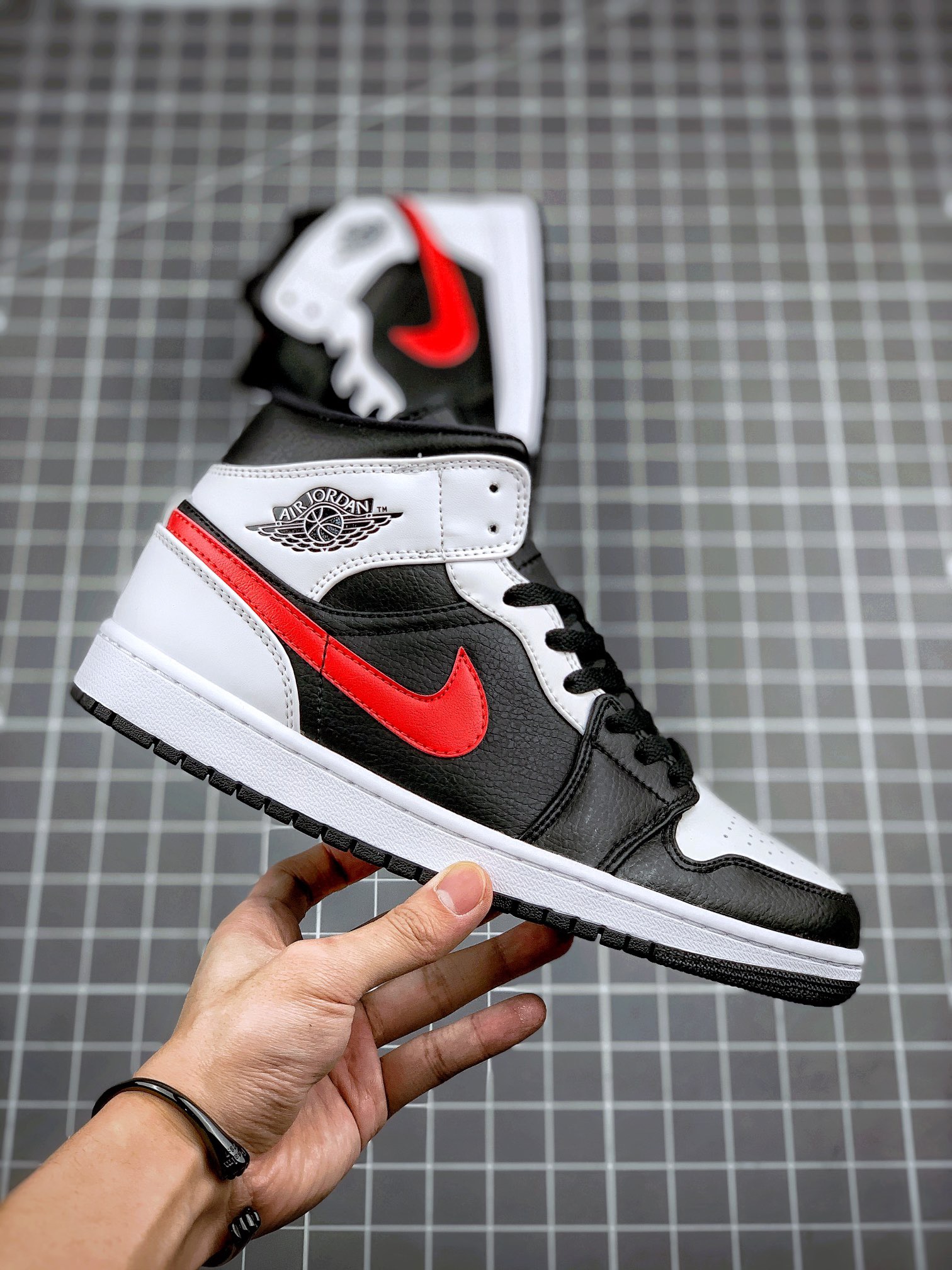 Nike Air Jordan 1 High AJ1