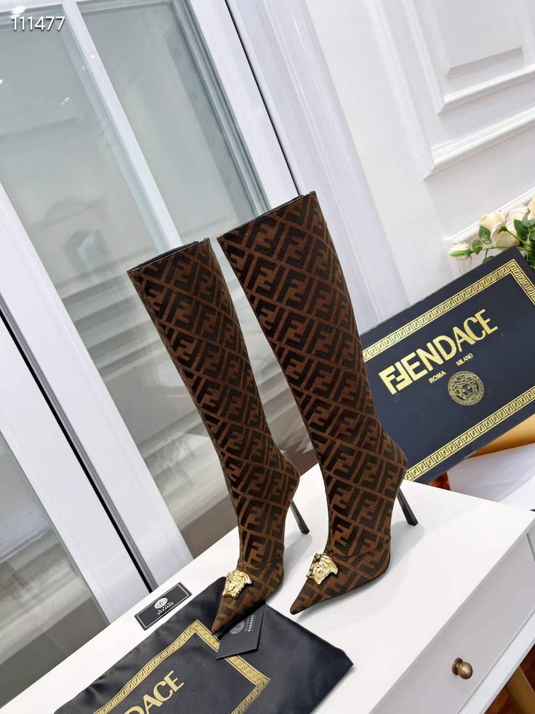 Women F*endi Top boots