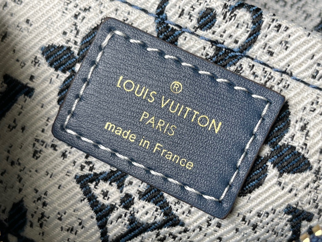 Lady L*ouis V*uitton handbag Top Quality M59611