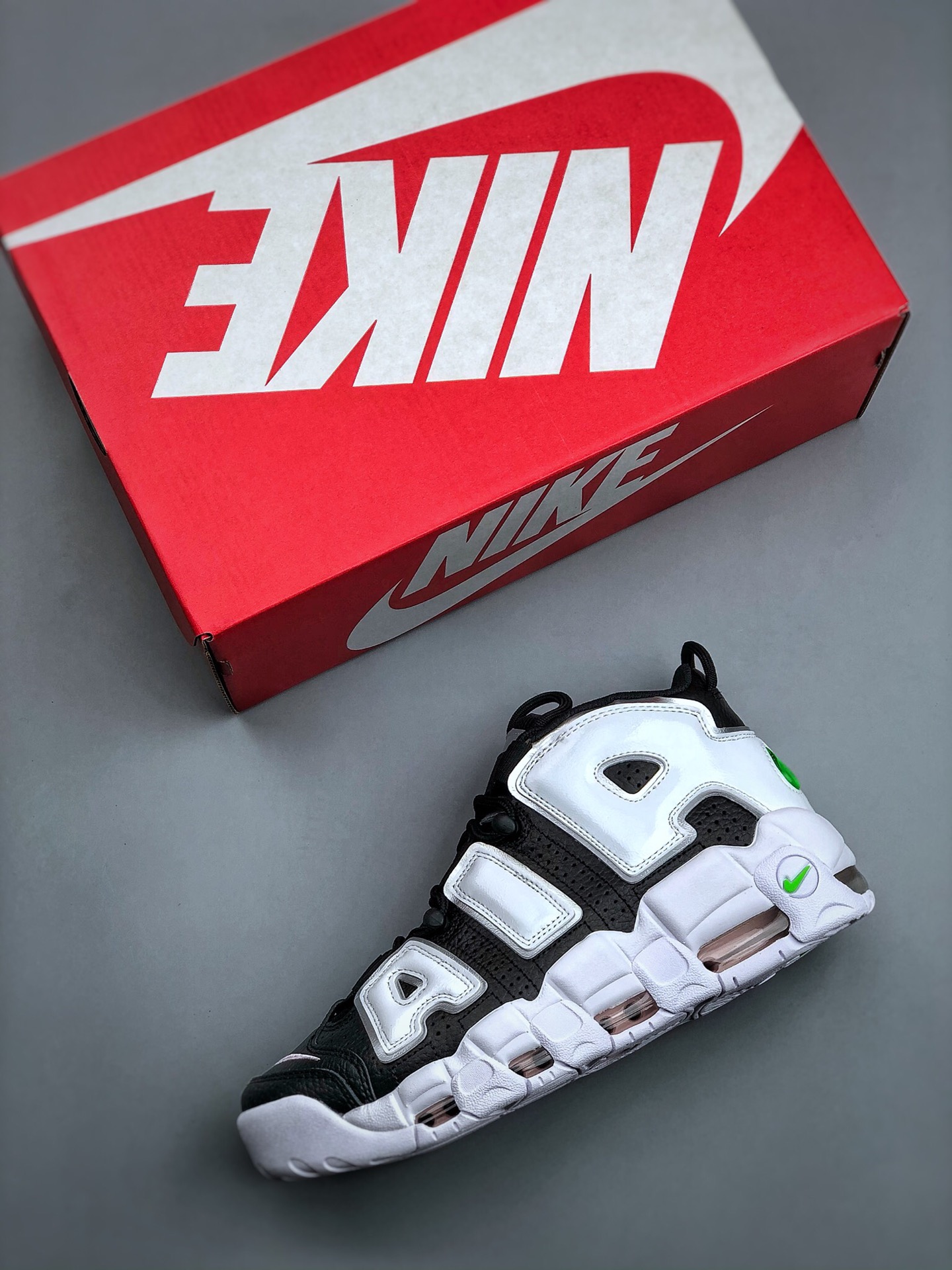 Nike air more uptempo