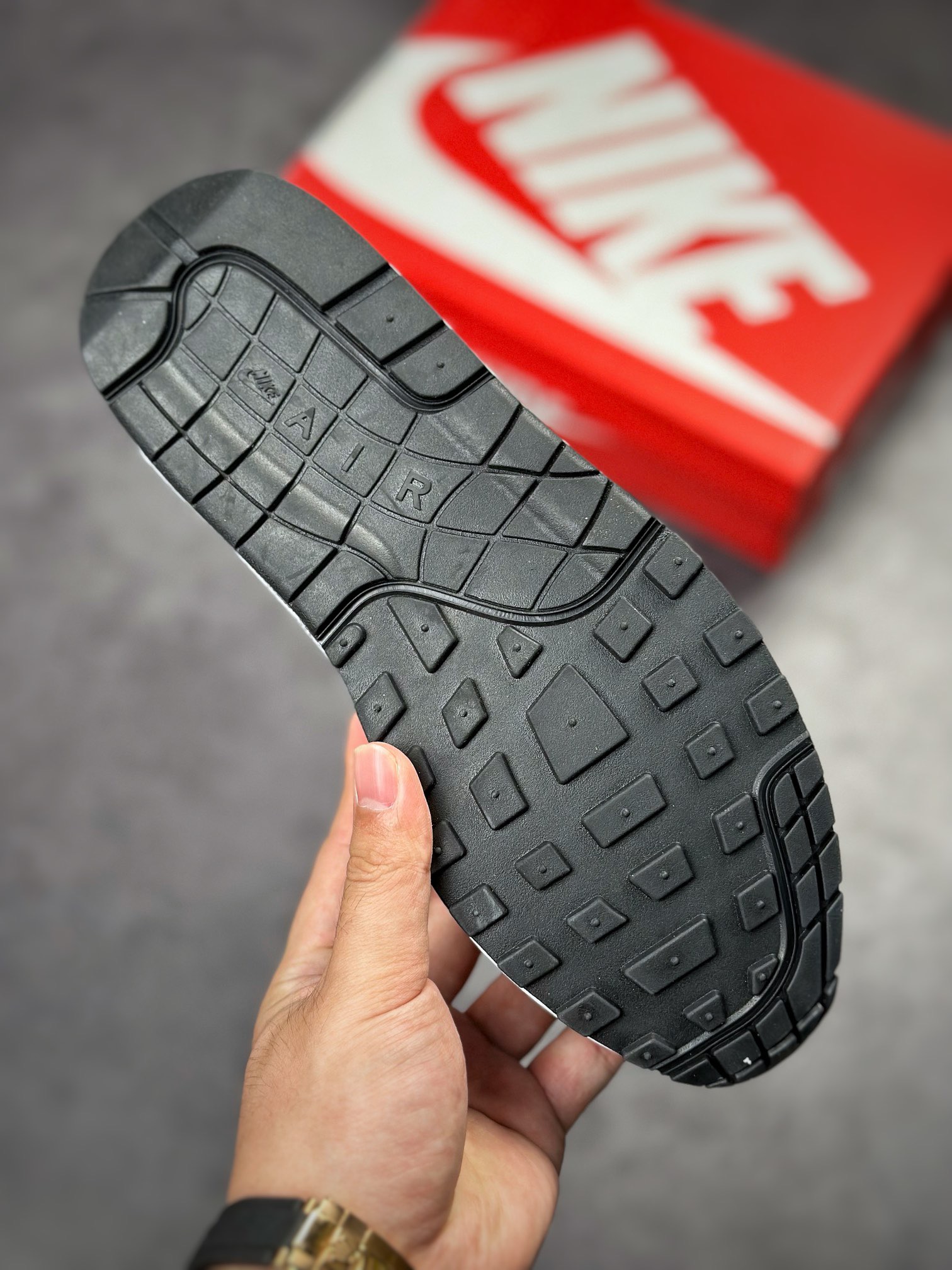 Men Women Nike Air Max 1