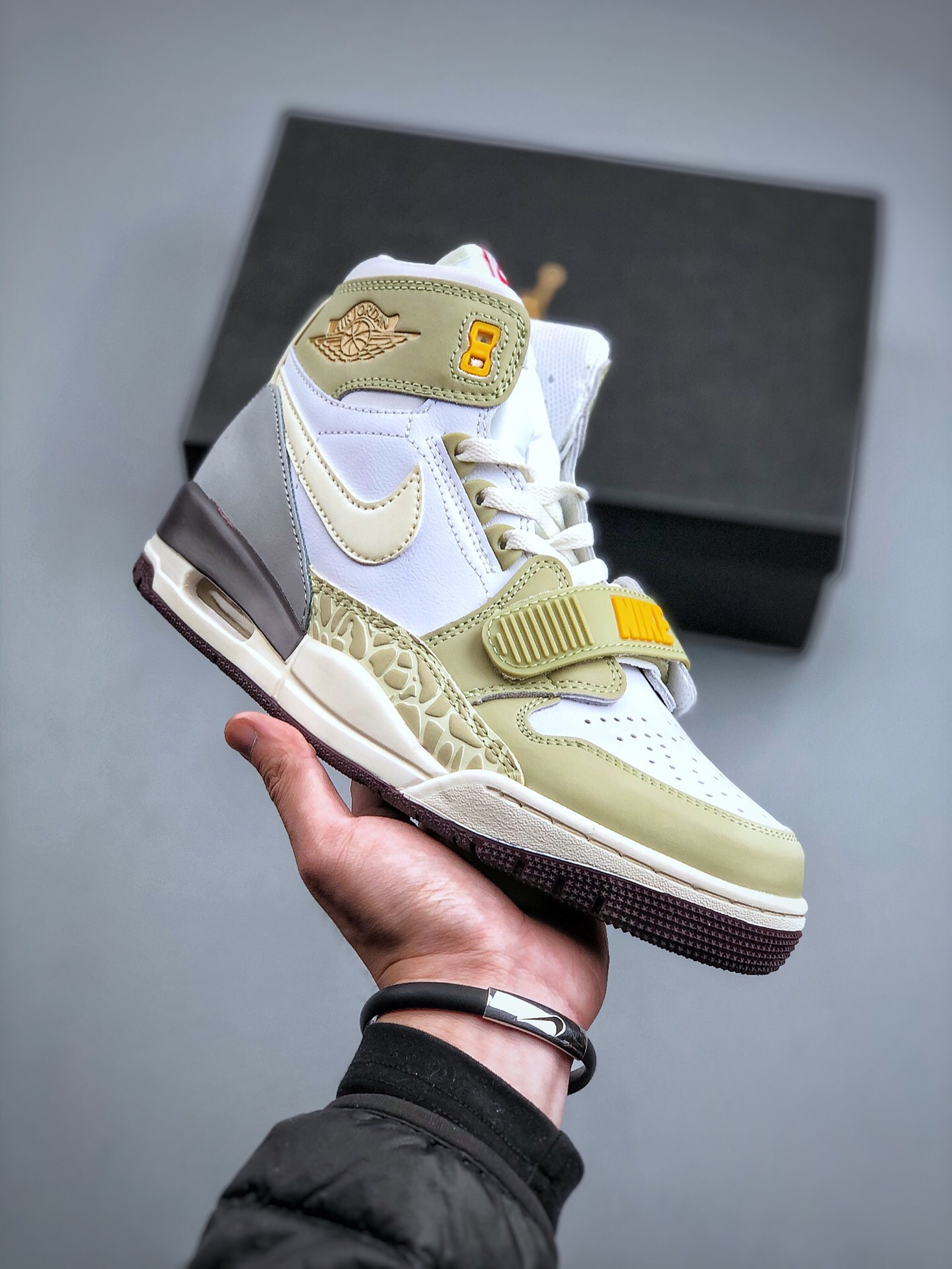Air Jordan Legacy 312