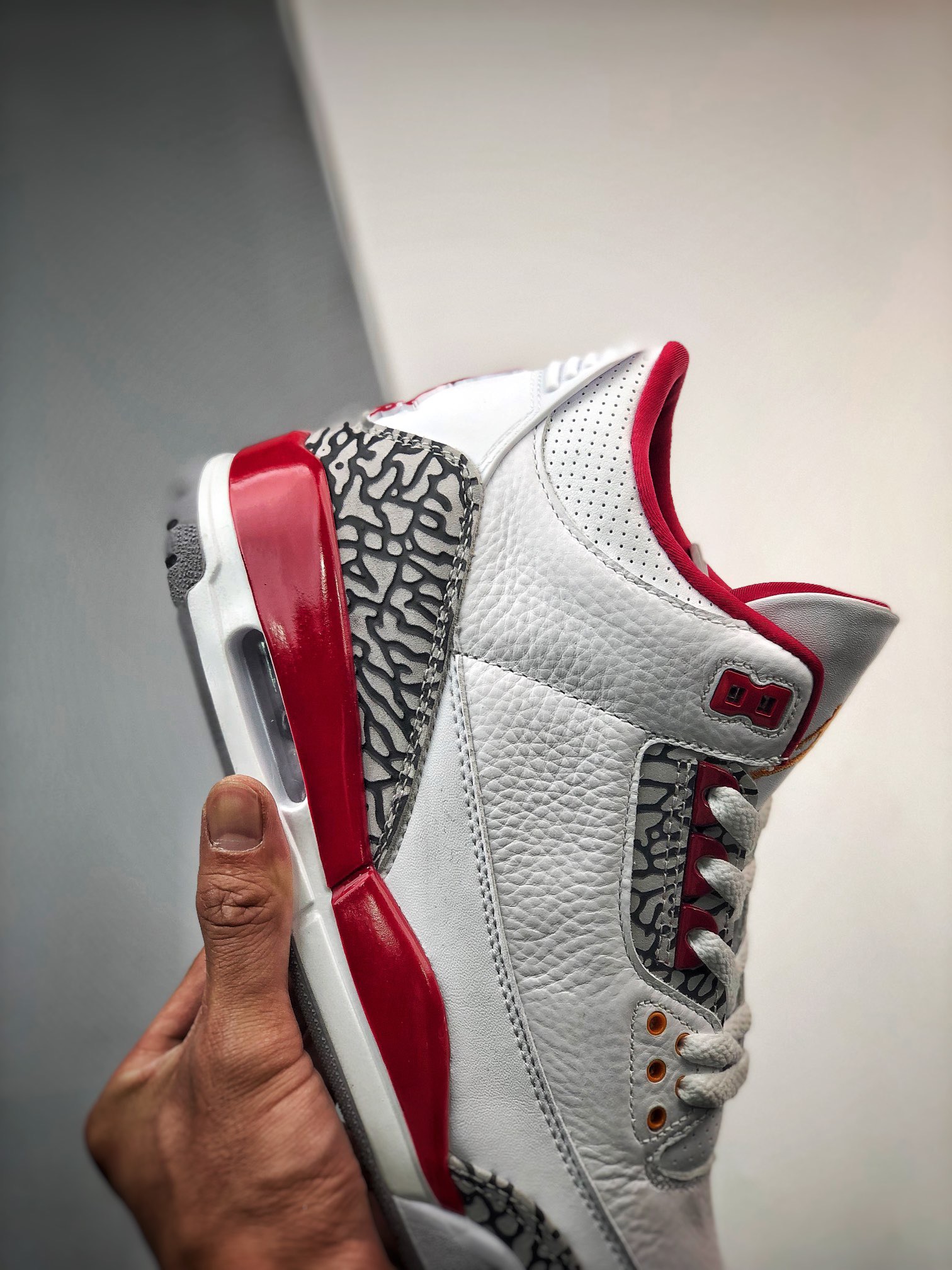 NIKE Air Jordan 3