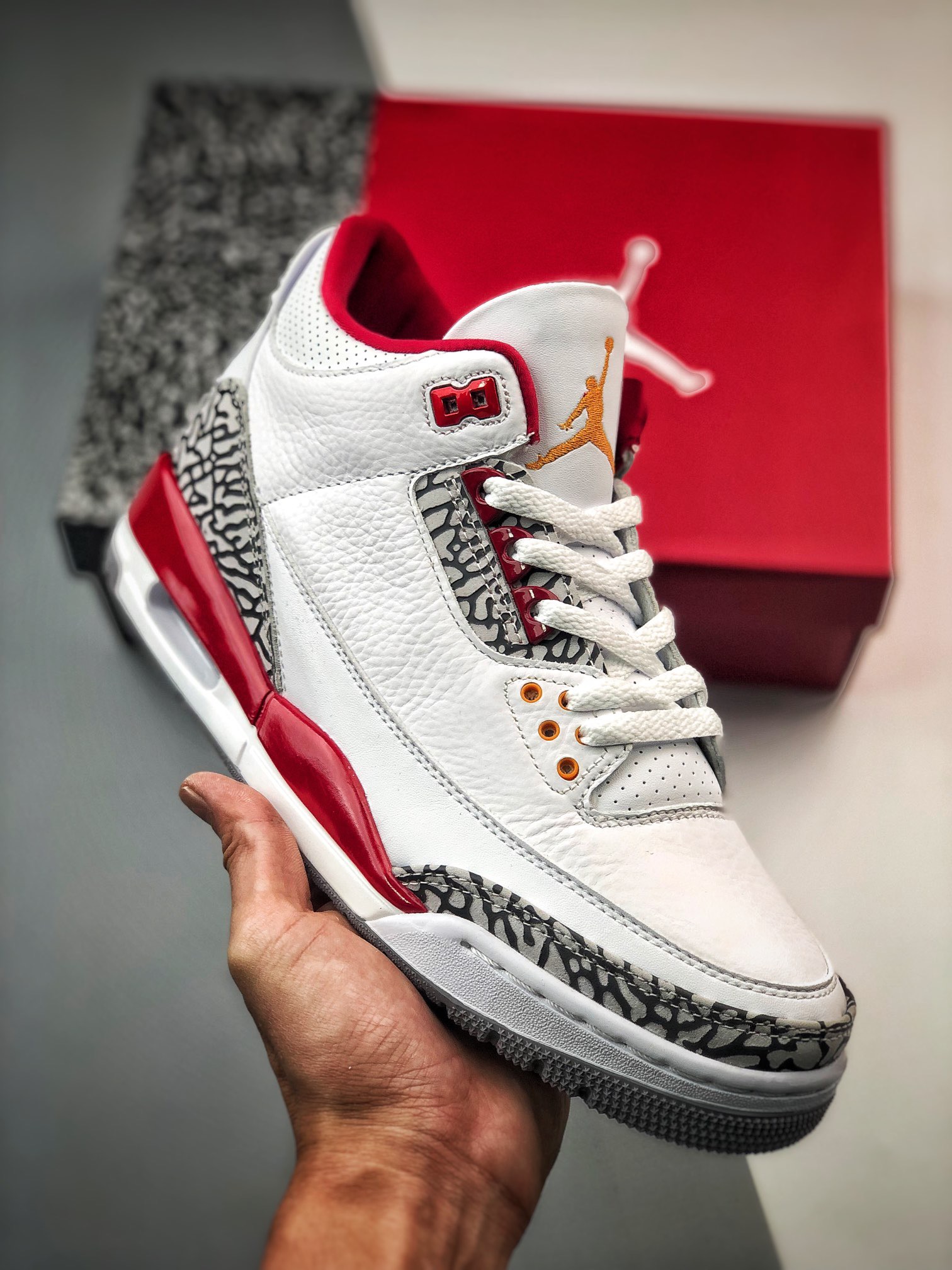 NIKE Air Jordan 3