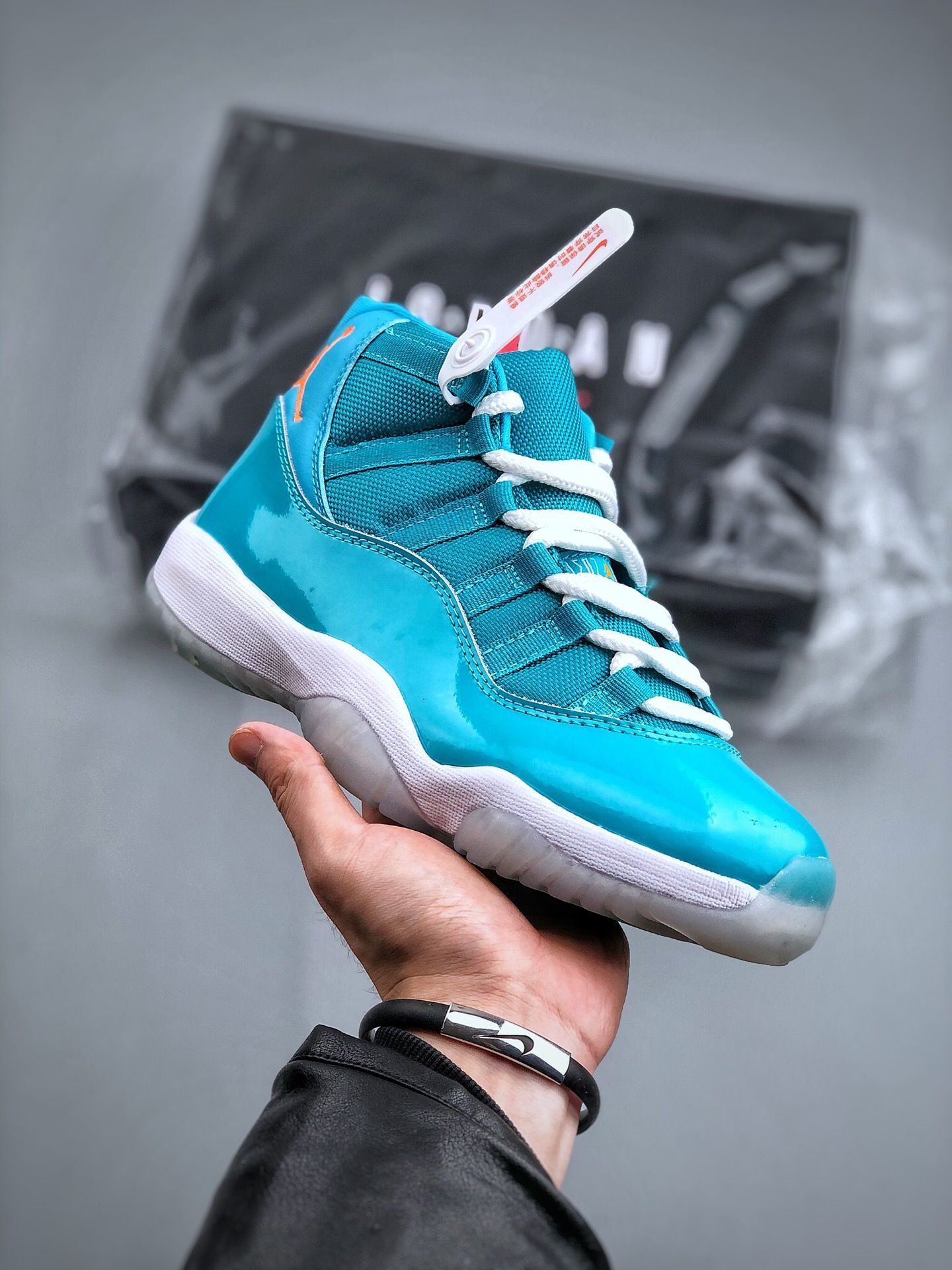 Air Jordan 11 retro south coast at7802-116 （）