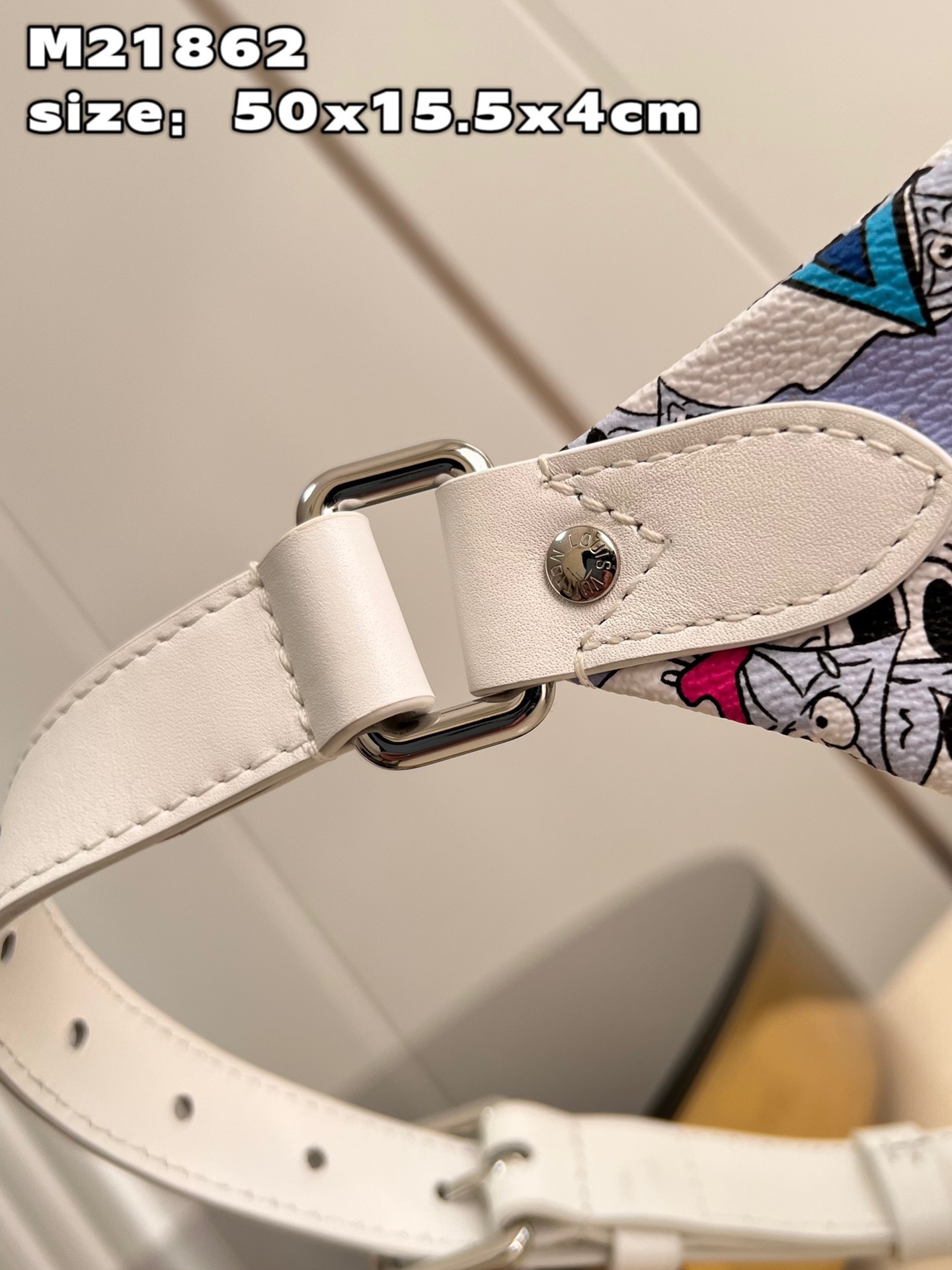 L*ouis V*uitton m21862 bumbag Top Bag