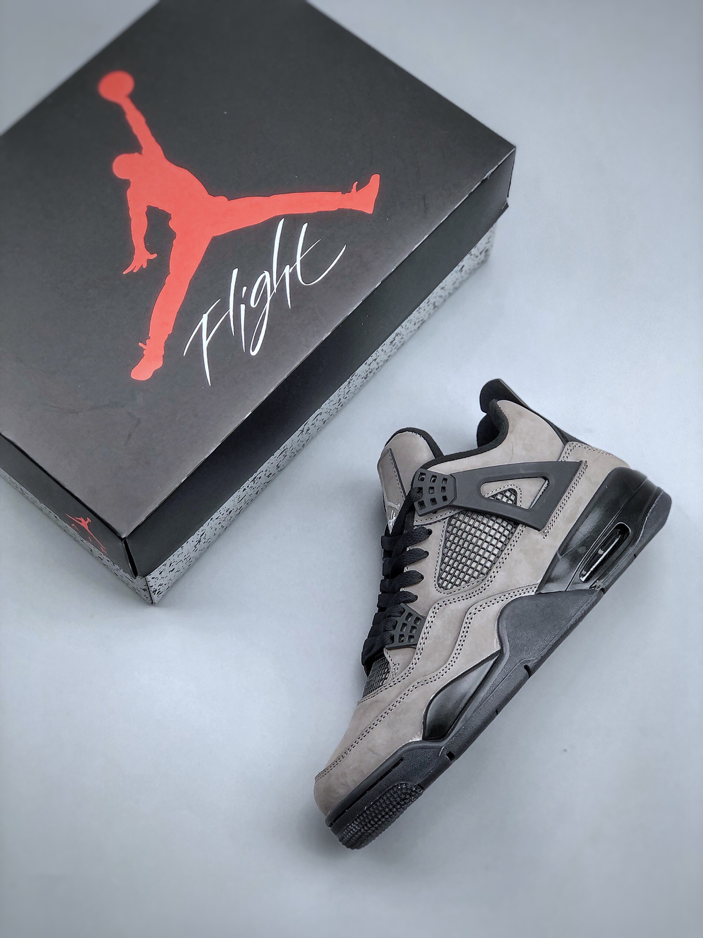 Nike Air Jordan 4 Retro