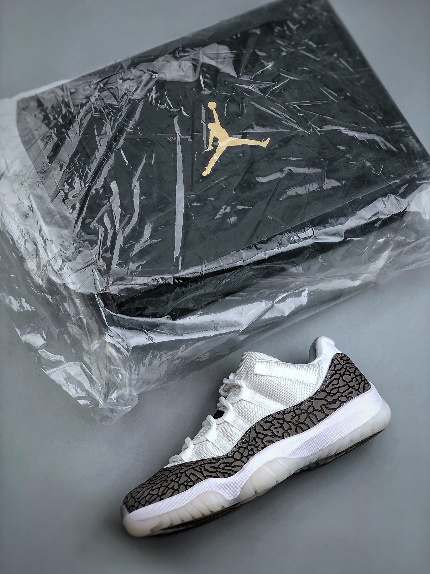 NIKE Air Jordan 11（）