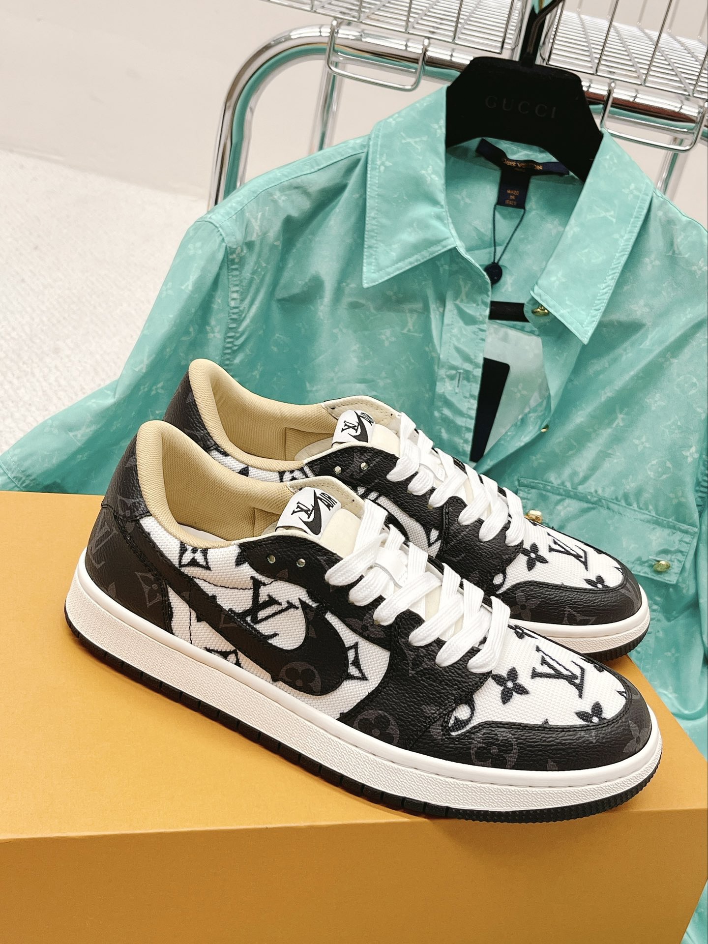 Men Women L*ouis V*uitton x NIKE Sneakers Maikesneakers