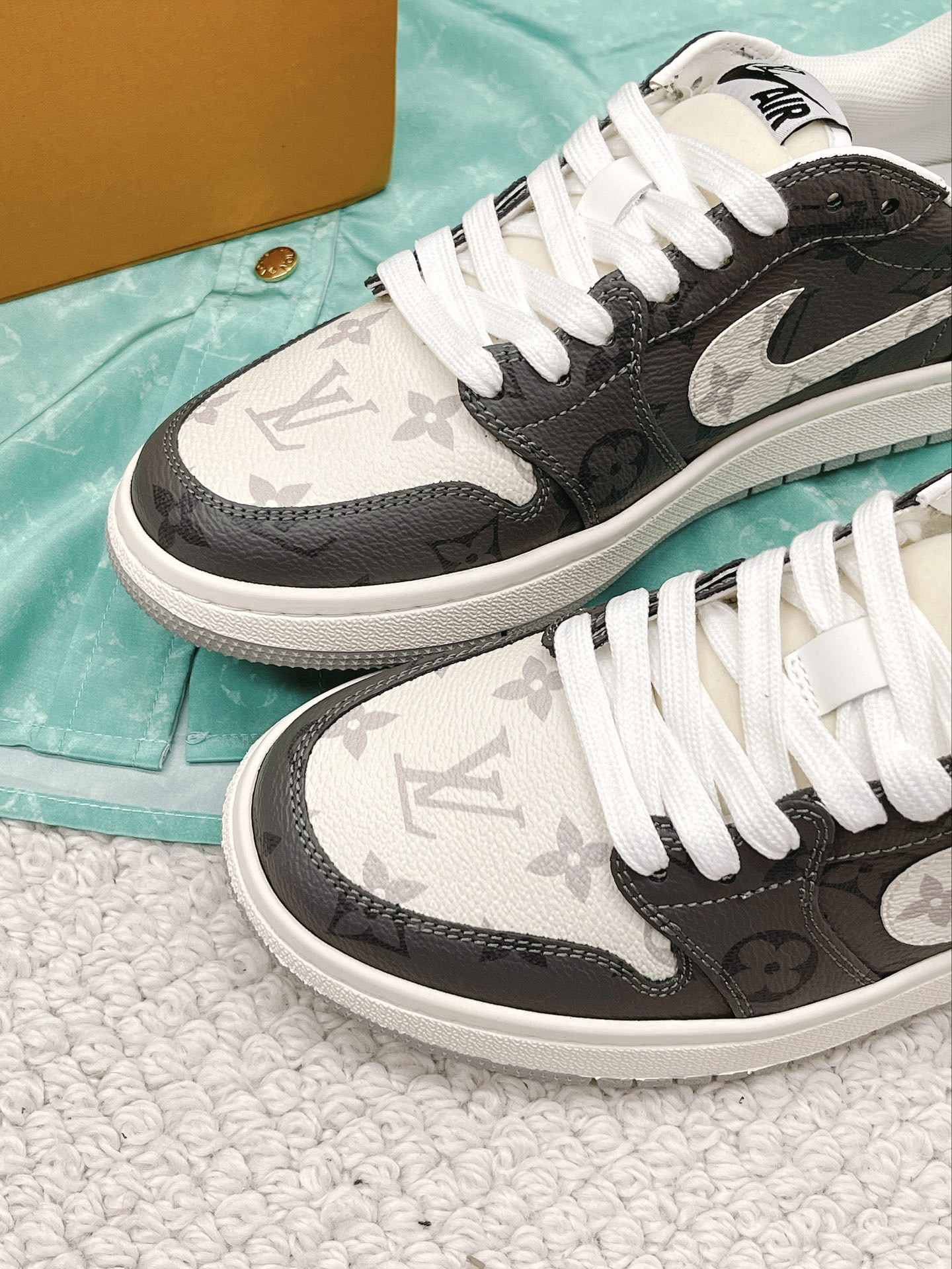 Men Women L*ouis V*uitton x NIKE Sneakers Maikesneakers