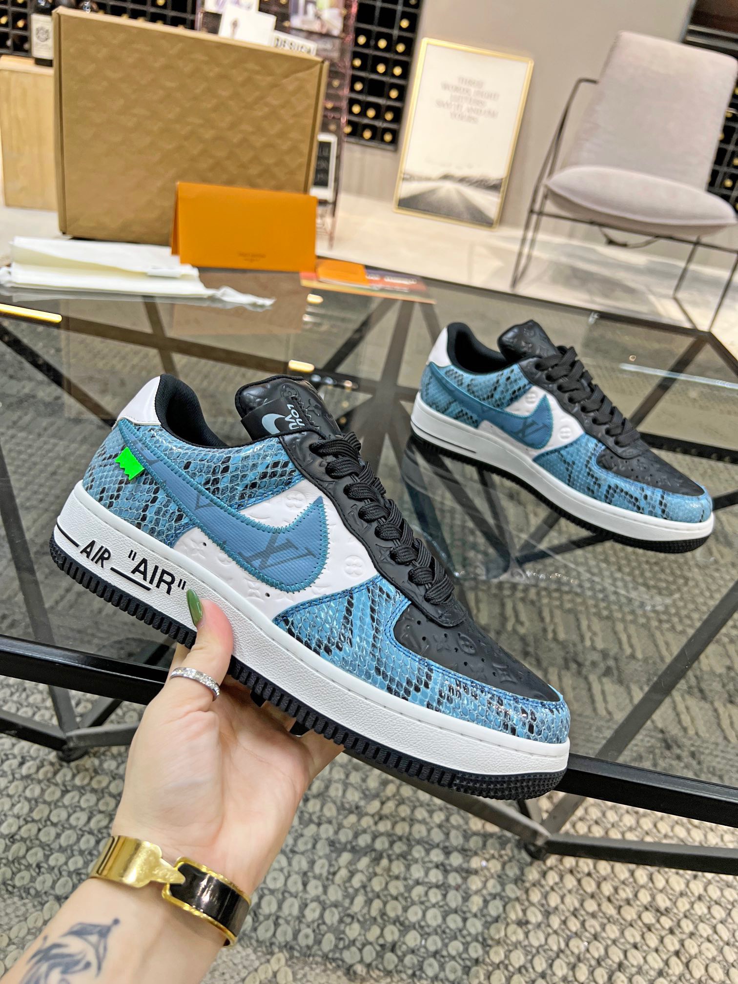 Men Women L*ouis V*uitton x NIKE Sneakers Maikesneakers