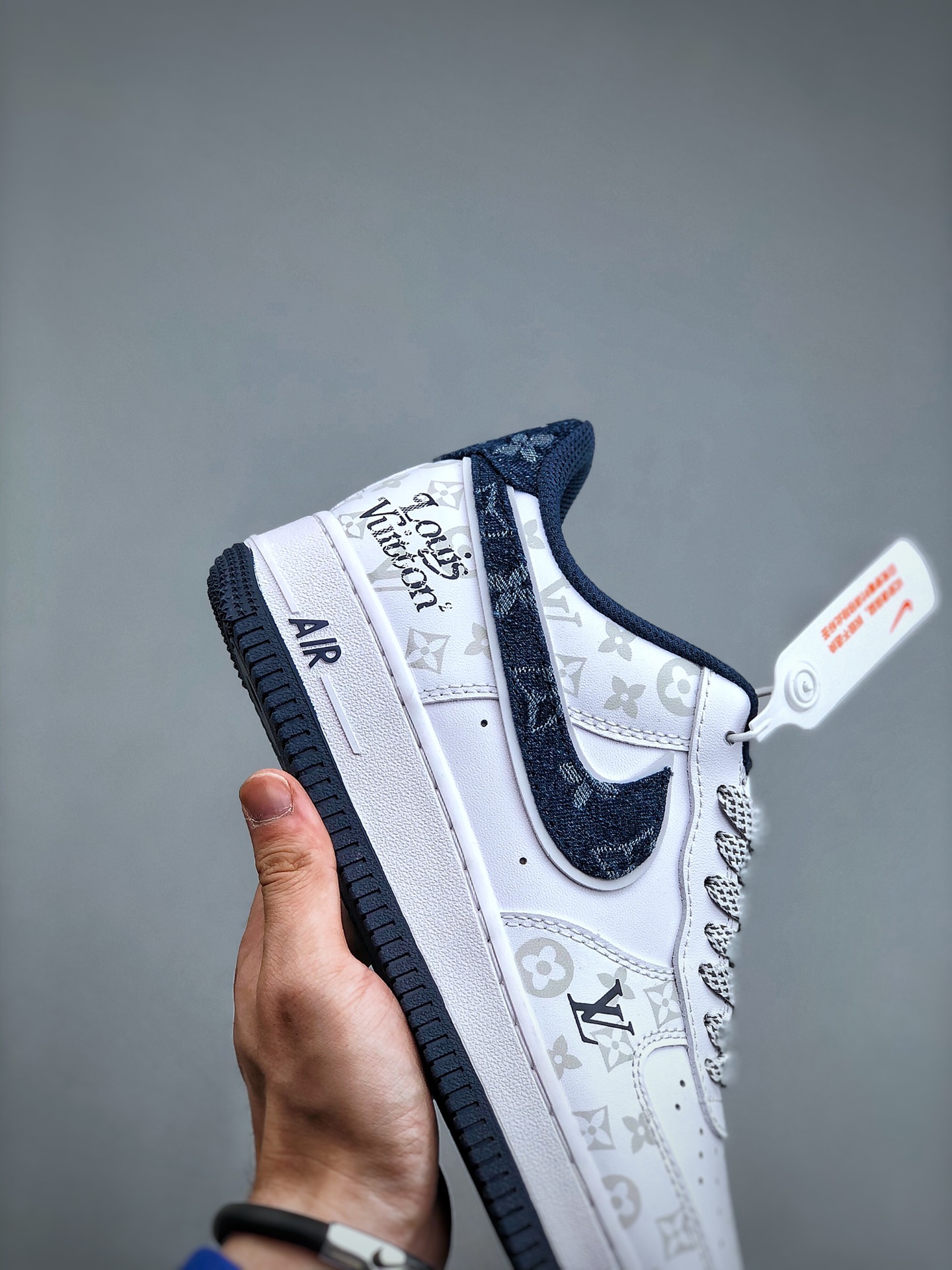 Nike + L*V Air Force 1
