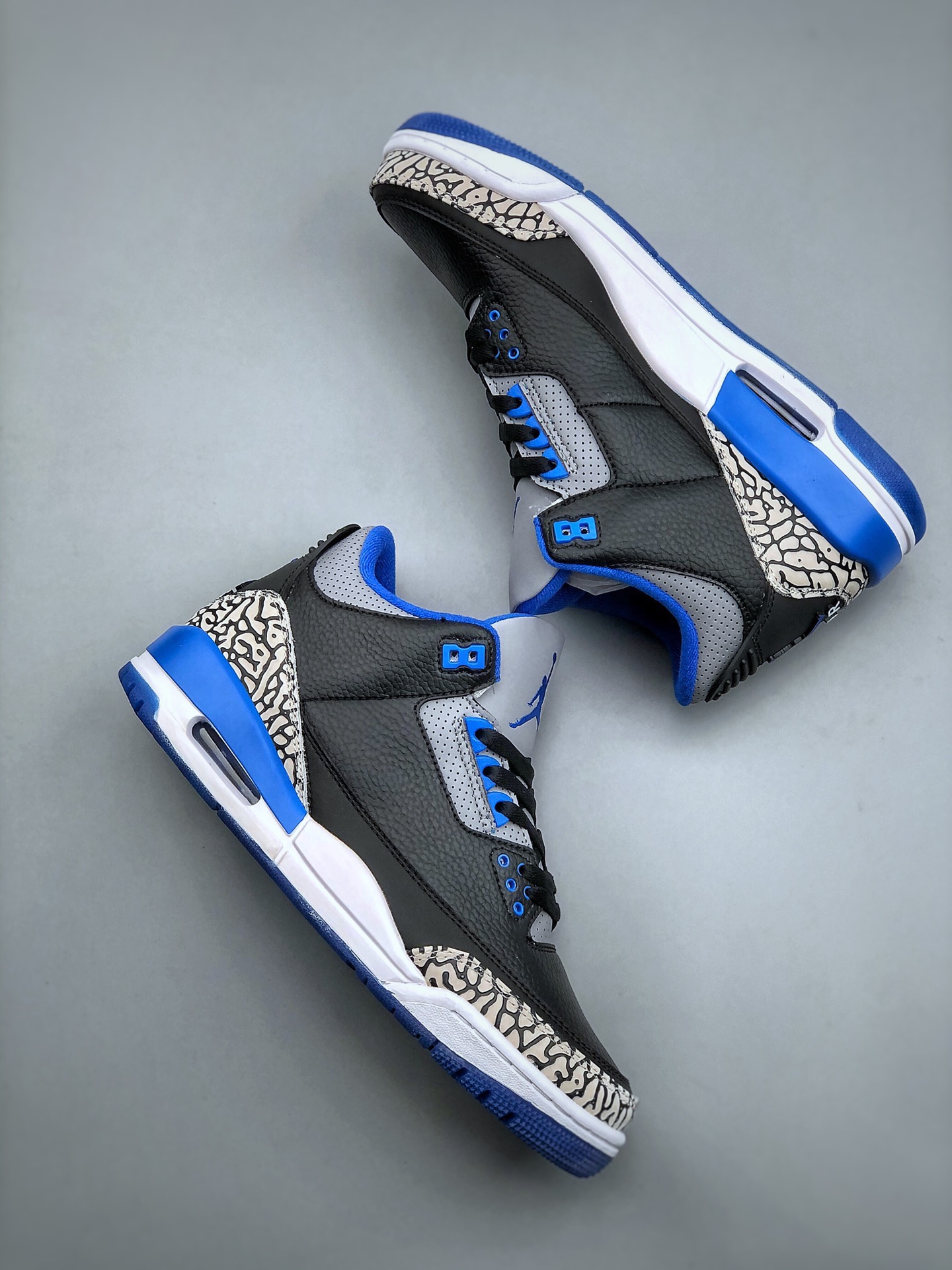 NIKE Air Jordan 3