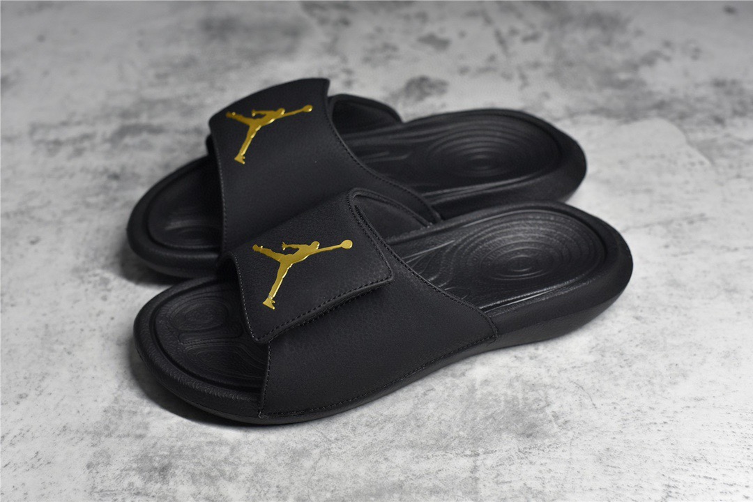 Nike Air Jordan 6 Slippers