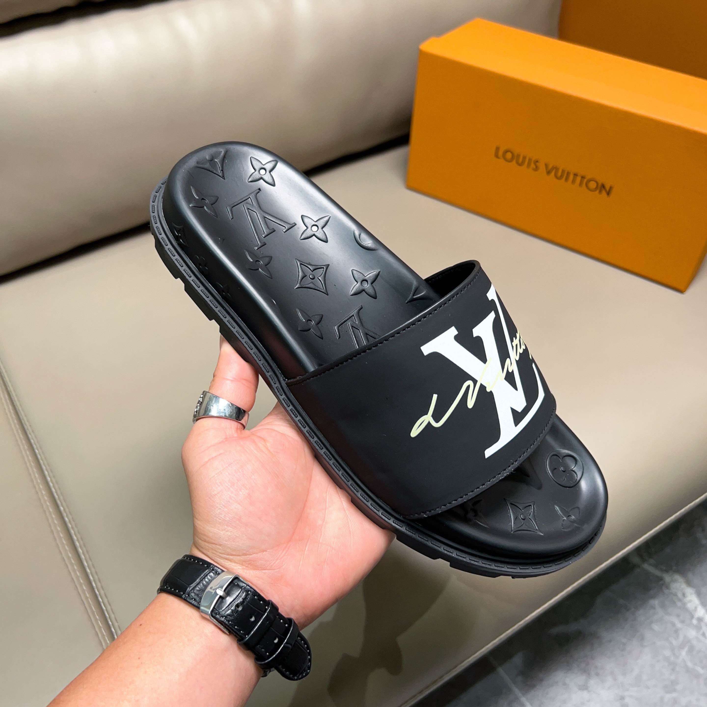 Men L*ouis V*uitton Top Slippers