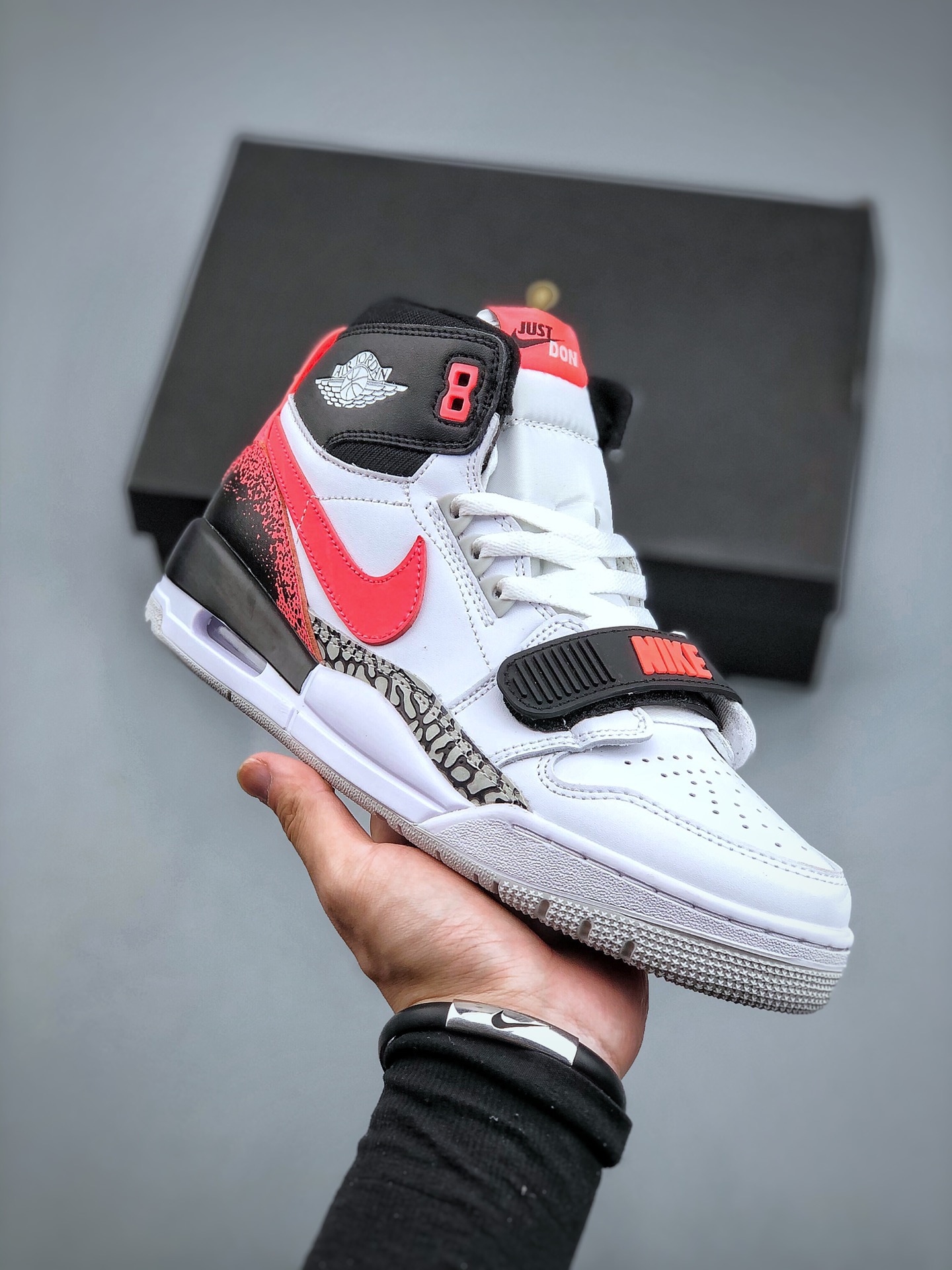 NIKE Air Jordan Legacy 312