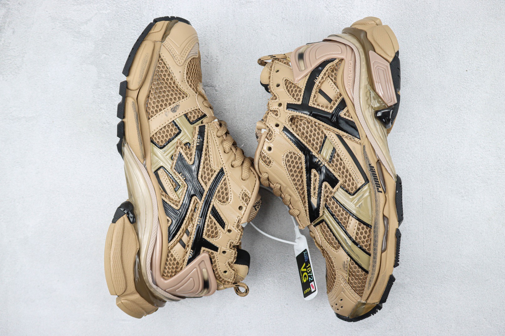 B*alenciaga Top Sneakers