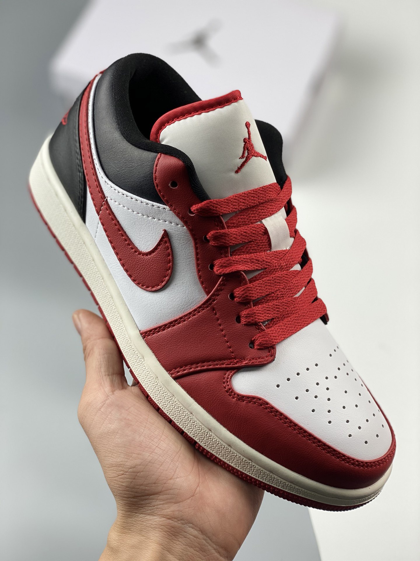 Nike Air Jordan 1 low AJ1