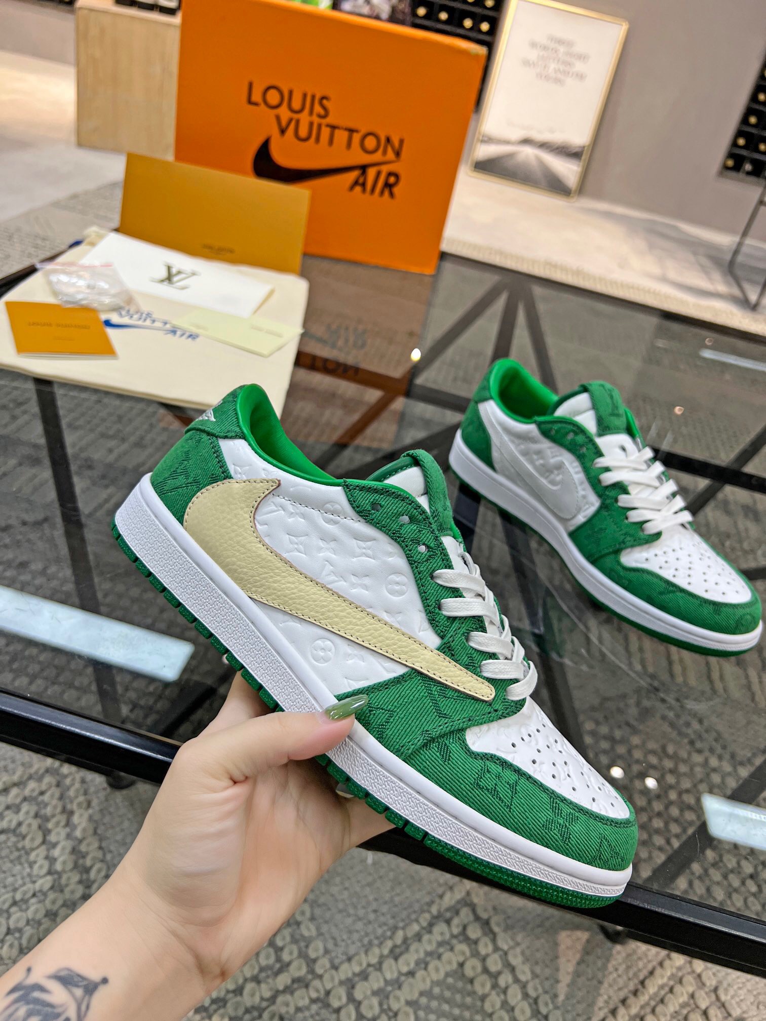 Men L*ouis V*uitton x NIKE Sneakers Maikesneakers