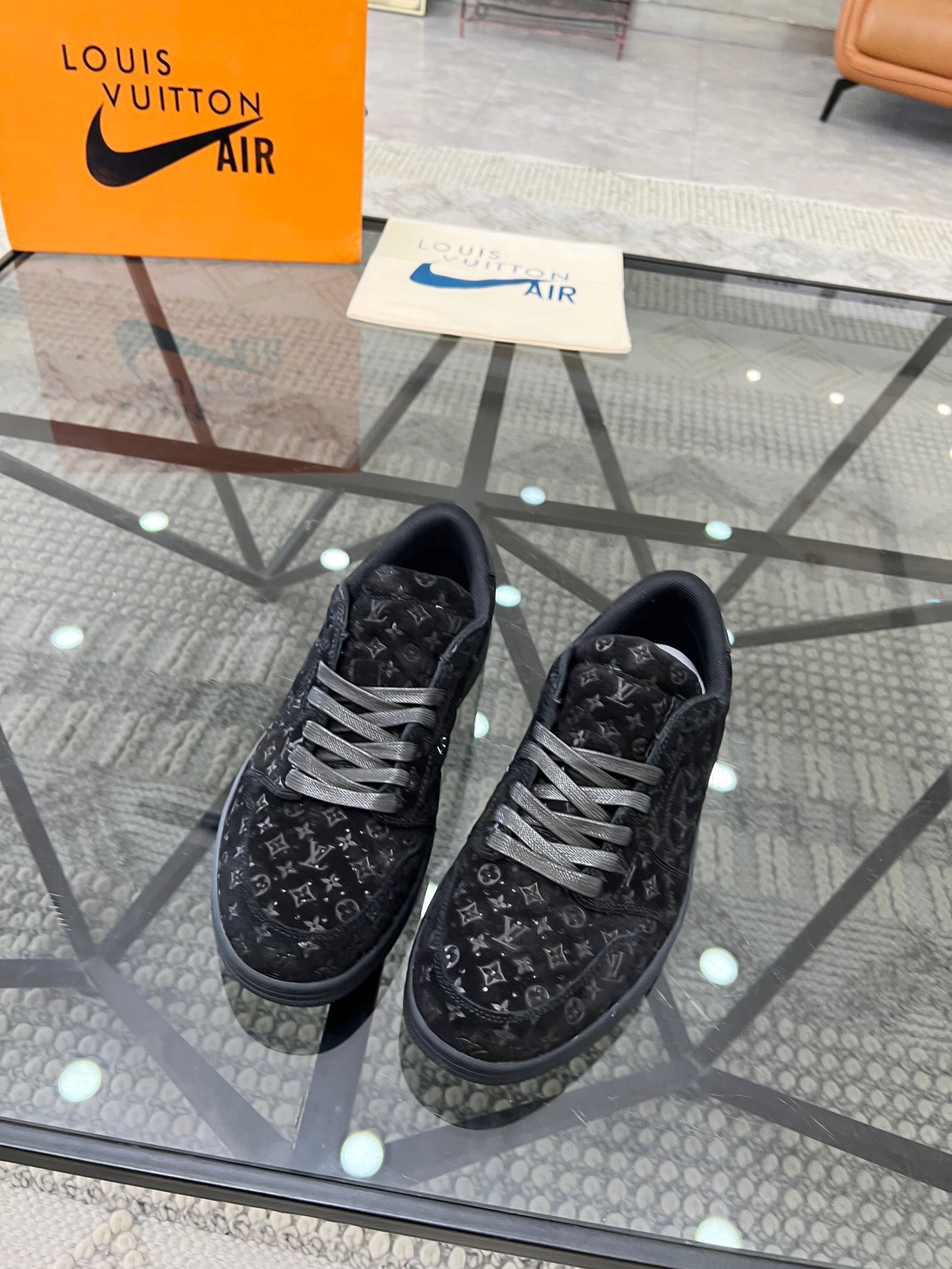 Men L*ouis V*uitton x NIKE Sneakers Maikesneakers